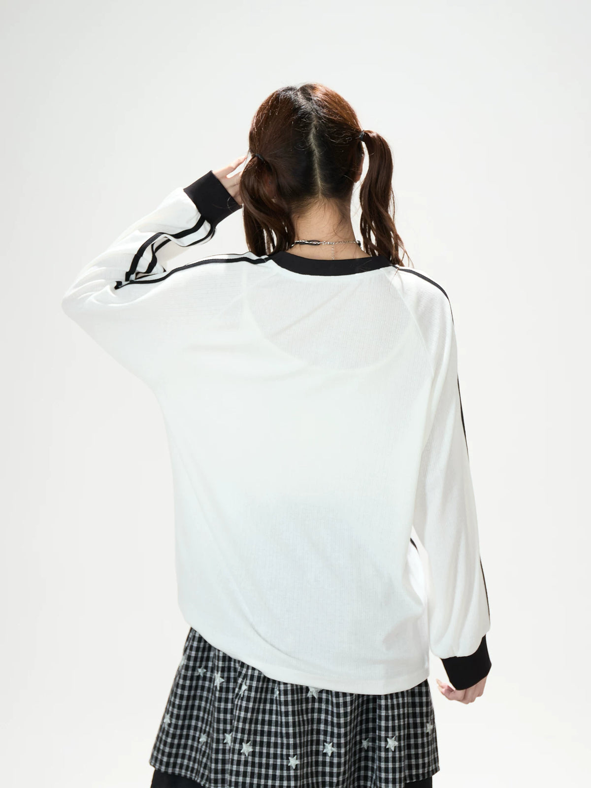 Dreamy Hand-Drawn V-Neck Long Sleeve Top