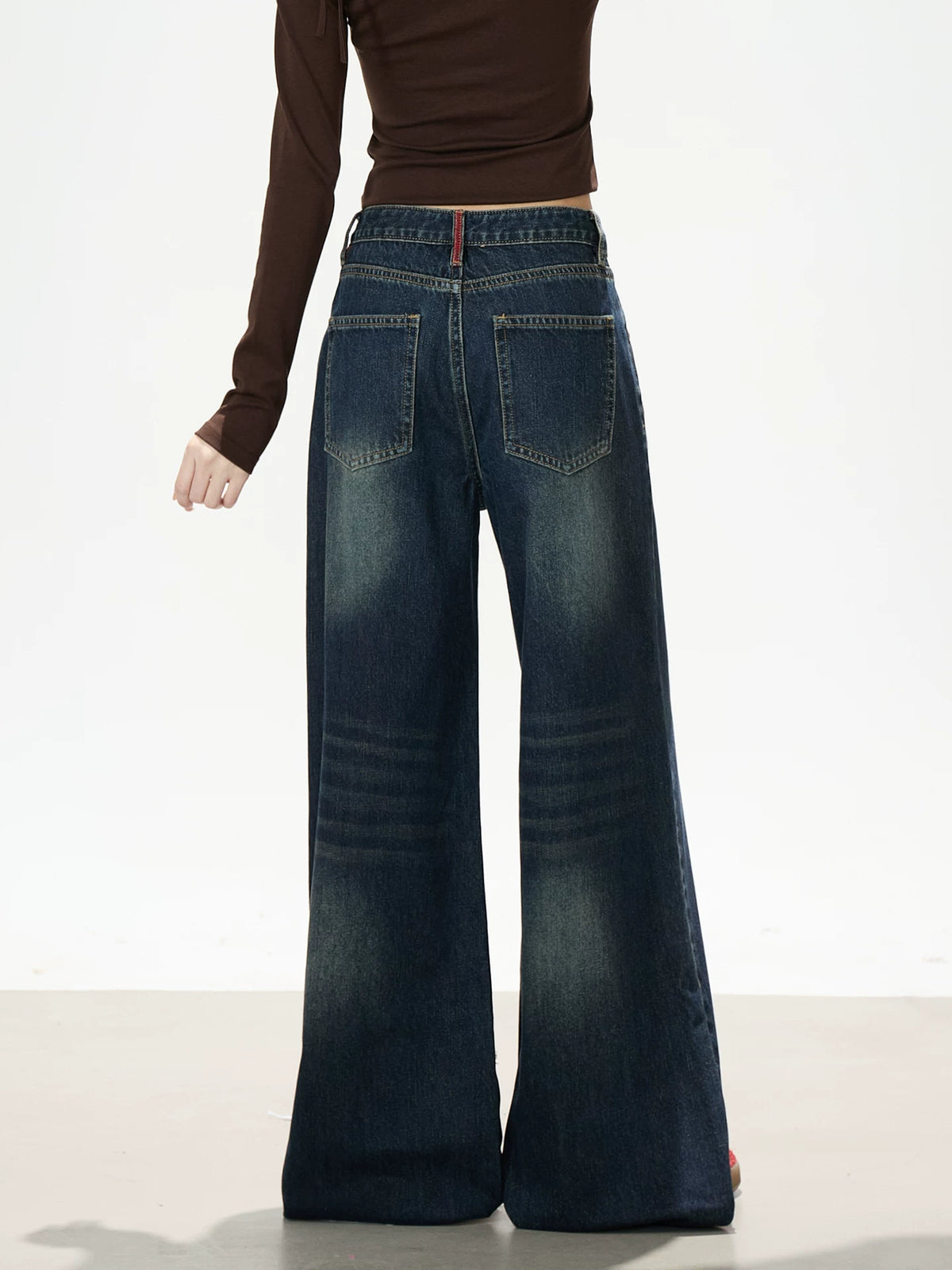 Frayed Star Patch Washed Wide-Leg Jeans