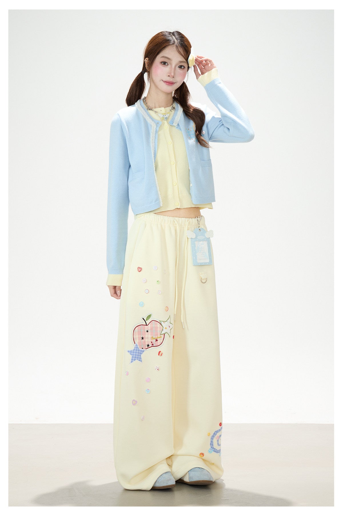 Apple Star Patch Wide-Leg Sweatpants