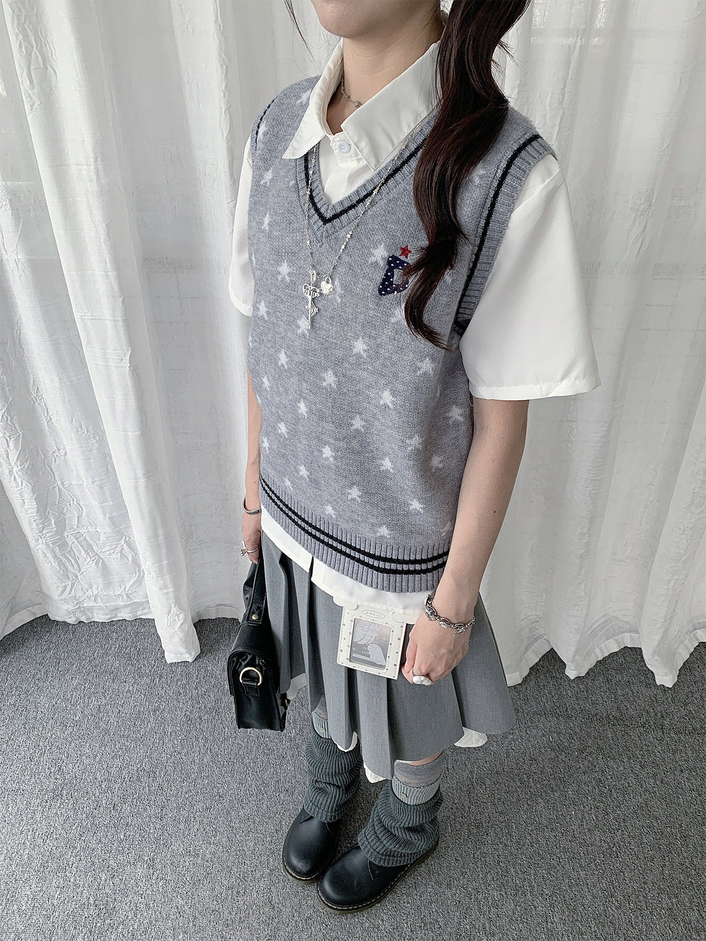 Star Jacquard V-Neck Knit Vest