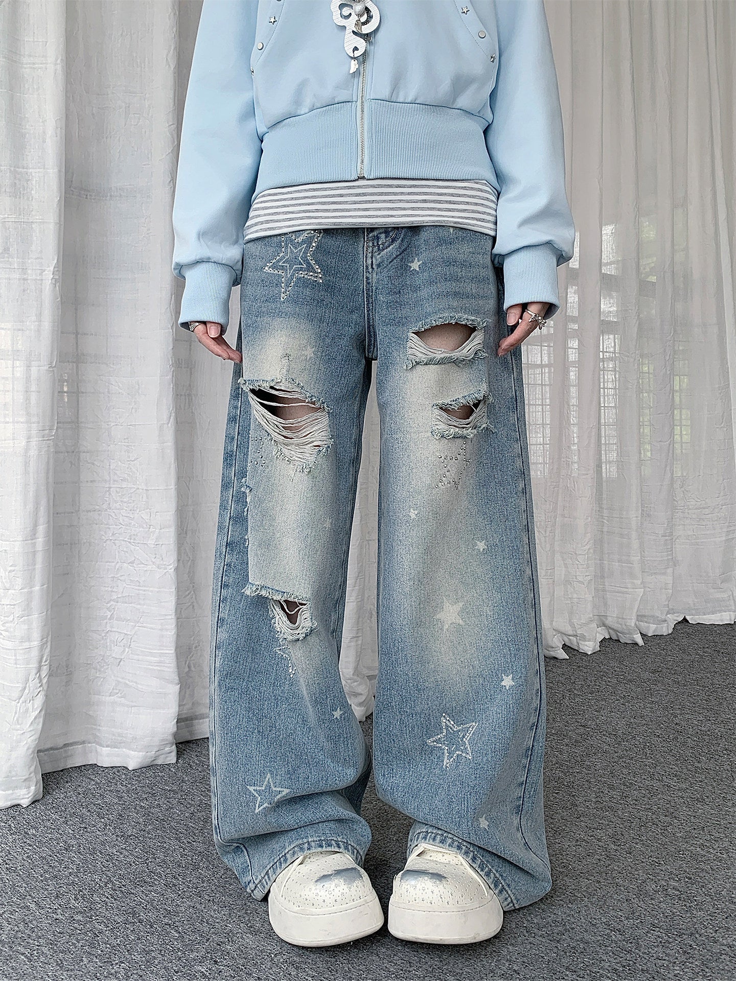 Blue Star Ripped Wide-Leg Jeans
