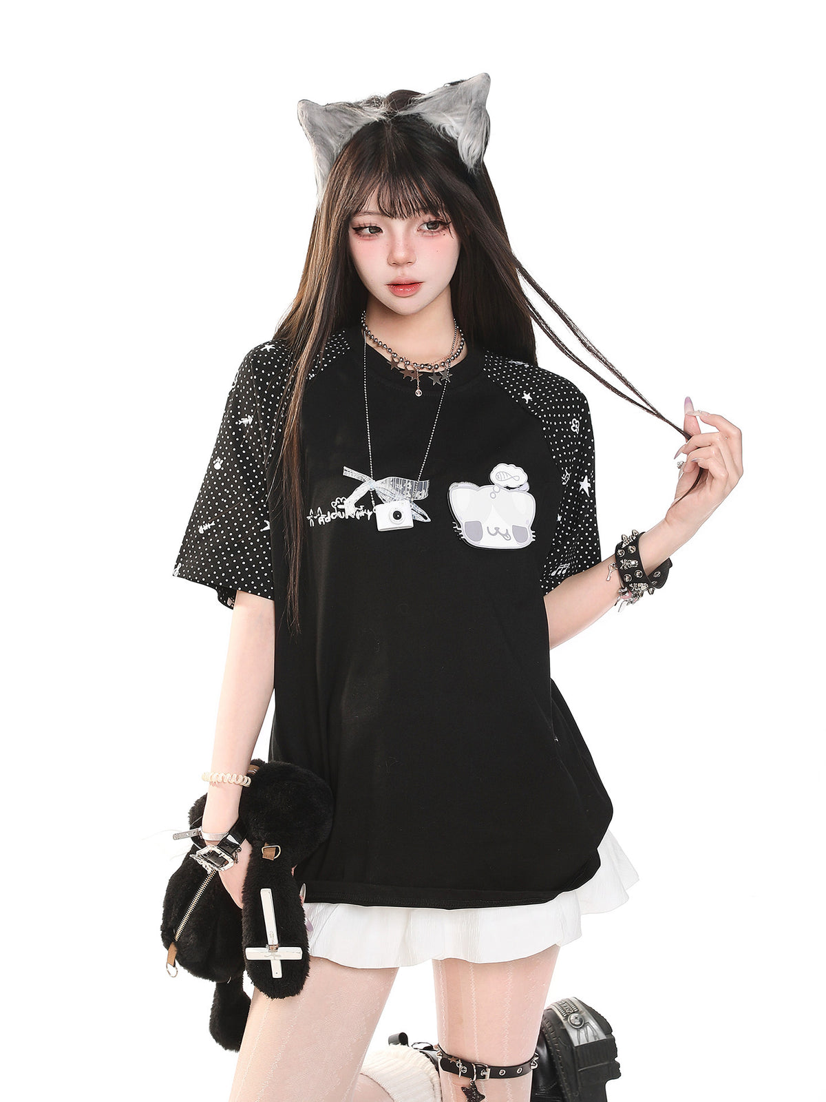 Embroidered Kitty Raglan Oversized Tee