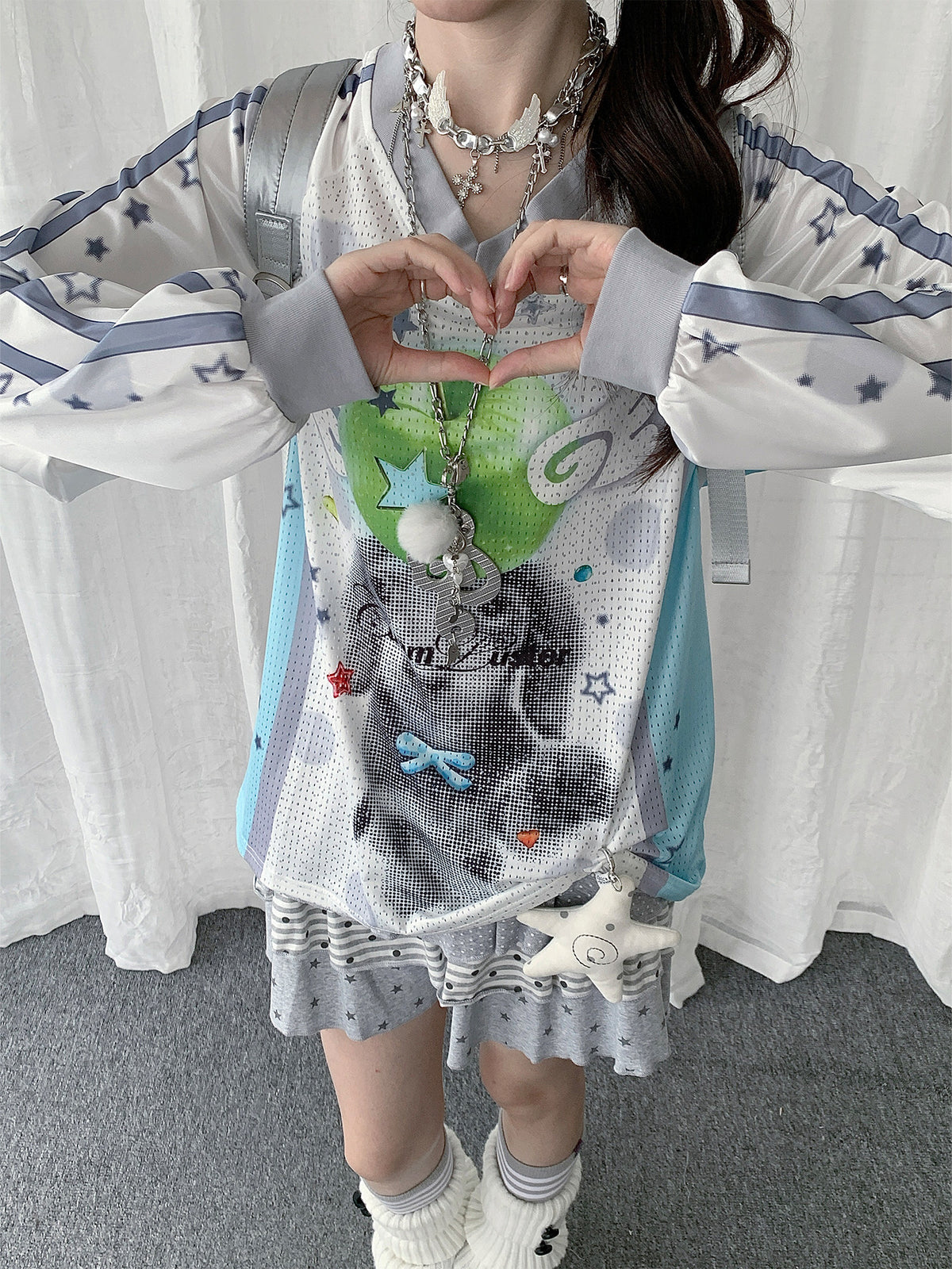 Puppy Star Graphic V-Neck Jersey Long Sleeve Top