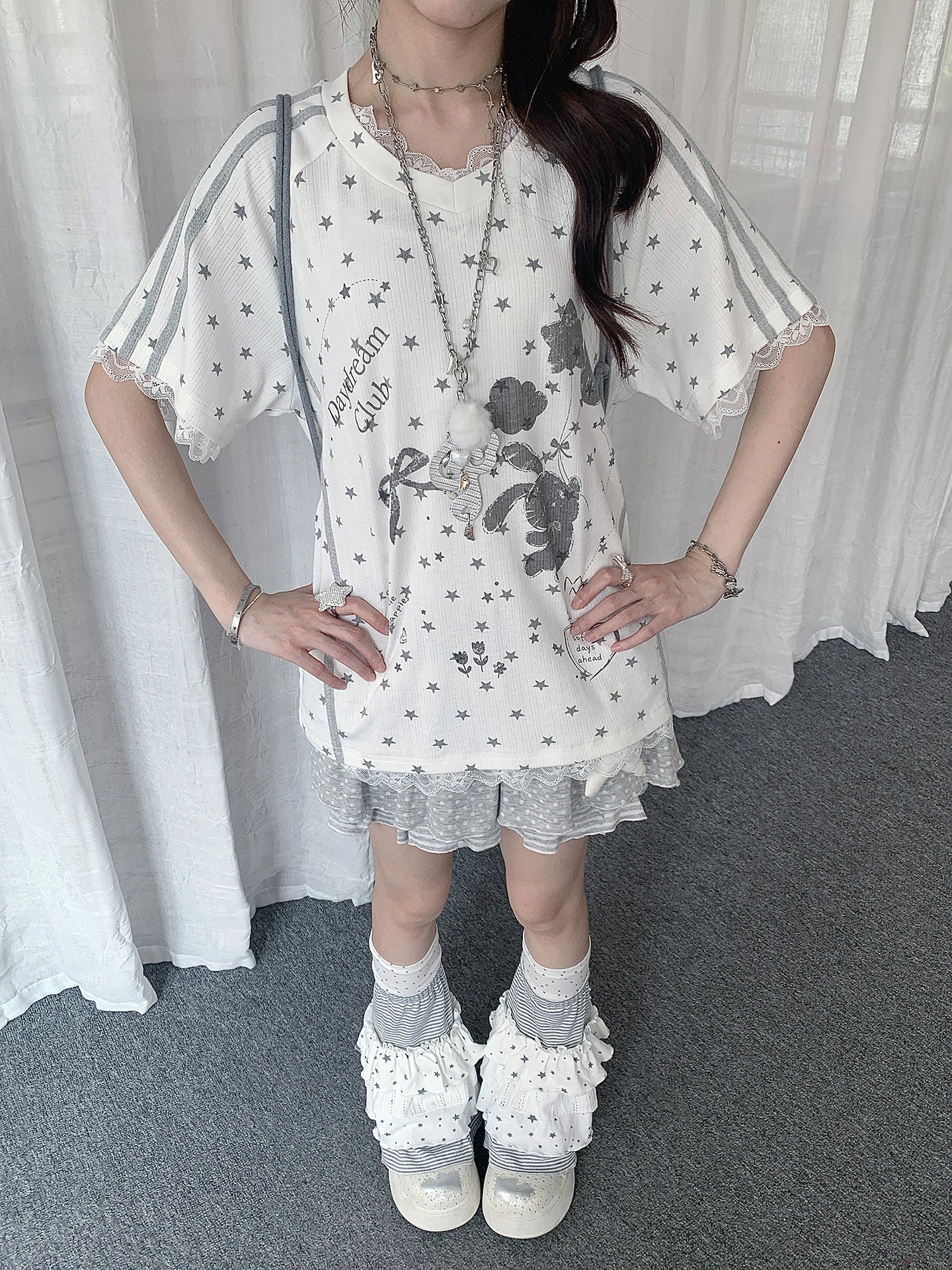Star Dream Lace-Trim Oversized Tee