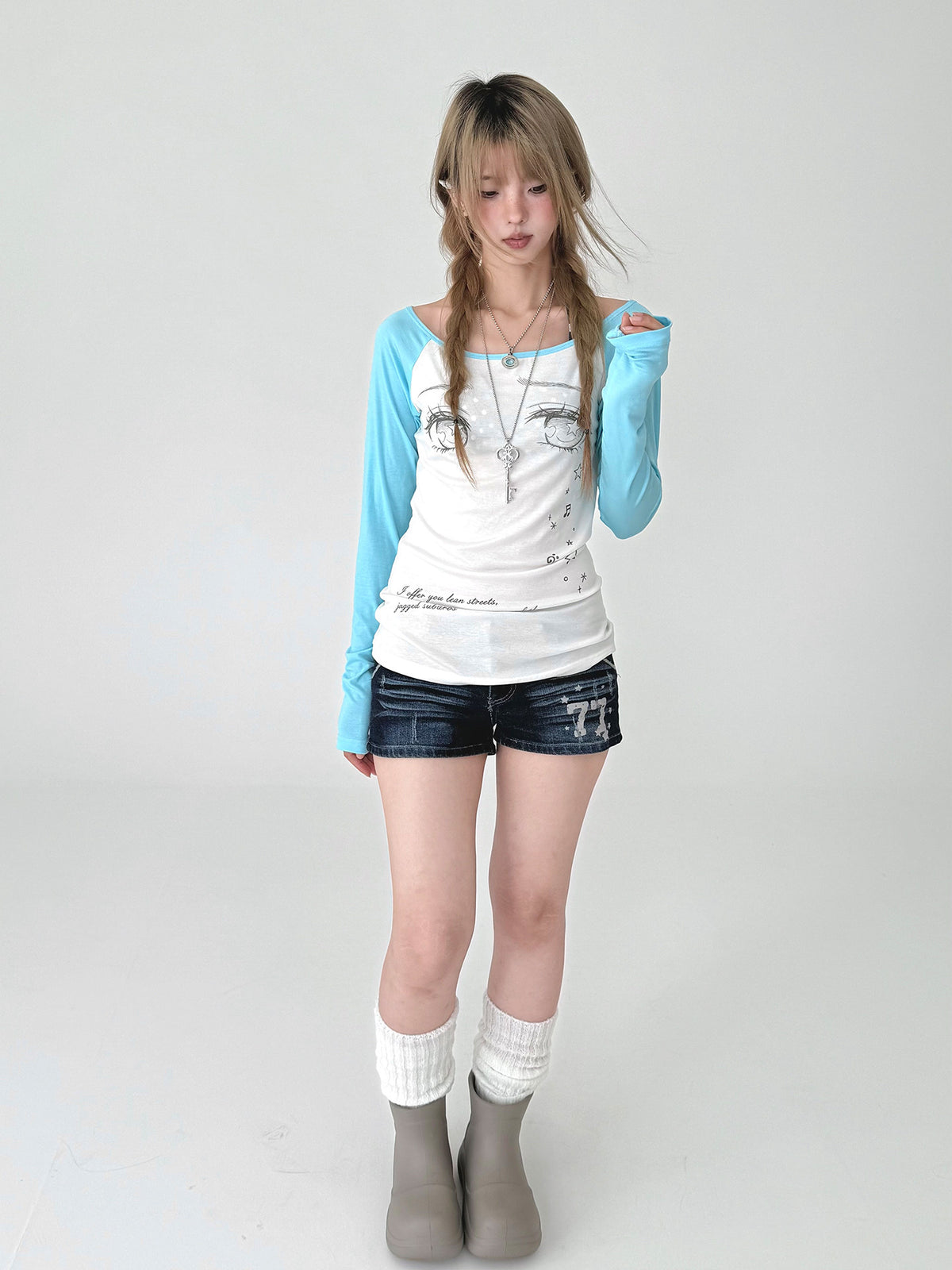Tear-Eye Graphic Contrast Sleeve Long Sleeve Tee