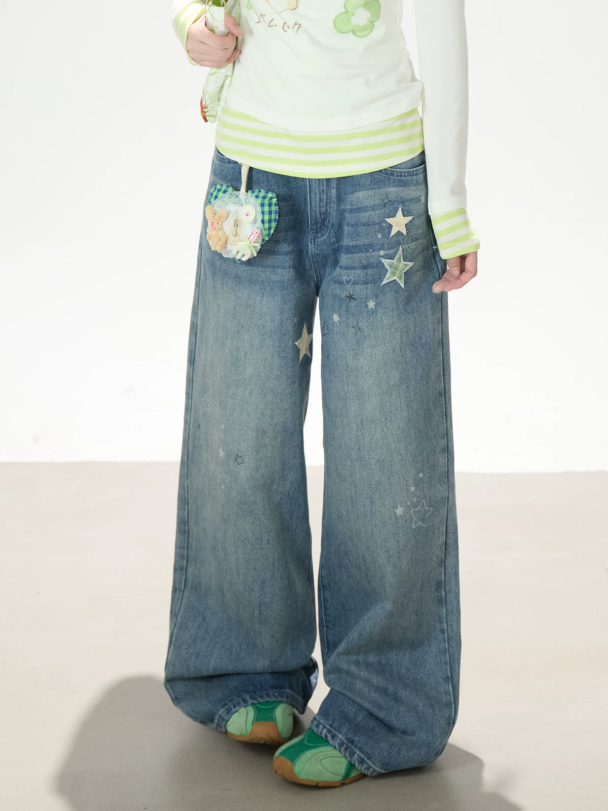 Vintage Washed Star Print Wide-Leg Jeans