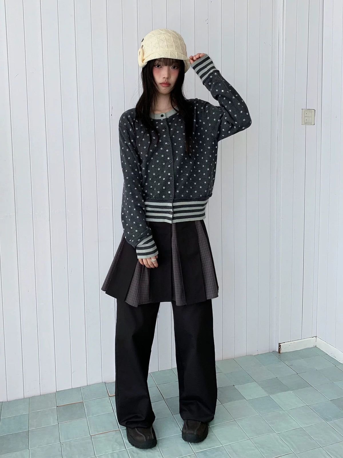 Star Print Contrast-Trim Knit Cardigan