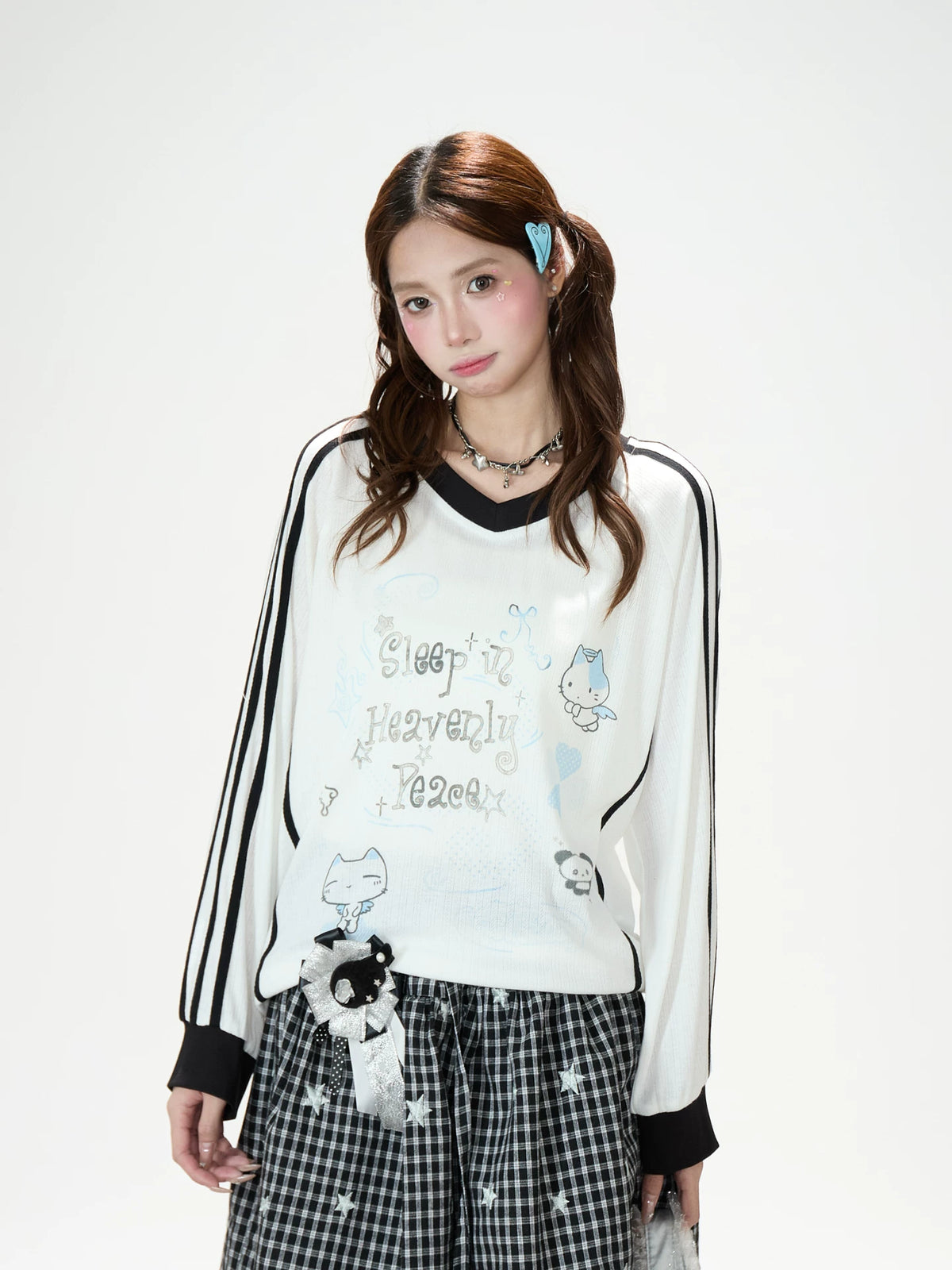 Dreamy Hand-Drawn V-Neck Long Sleeve Top