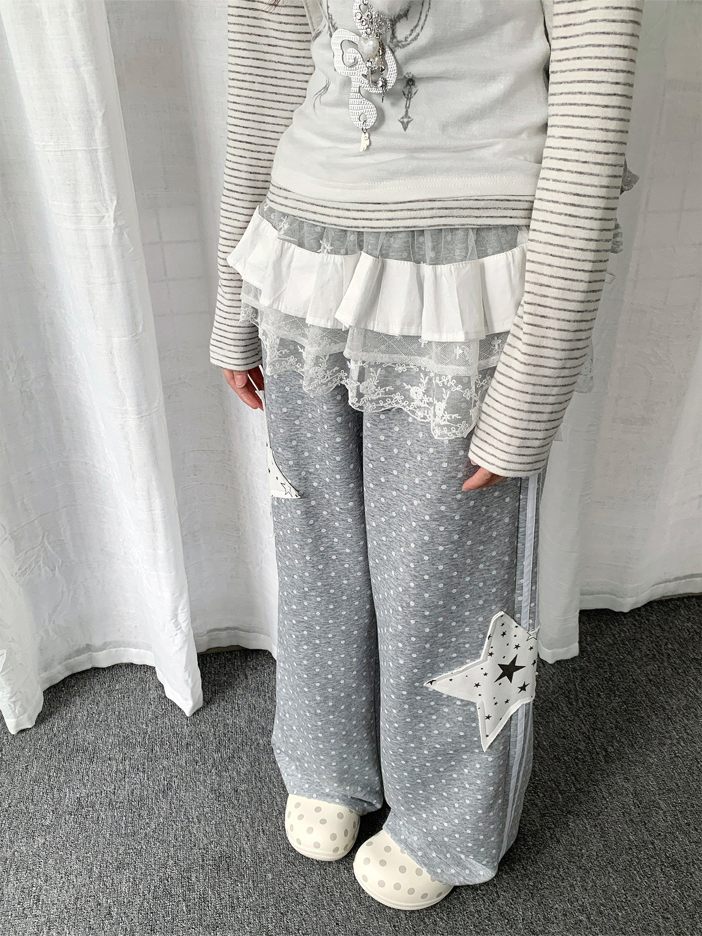 Star Patch Sweatpants — Grey Wide Fit
