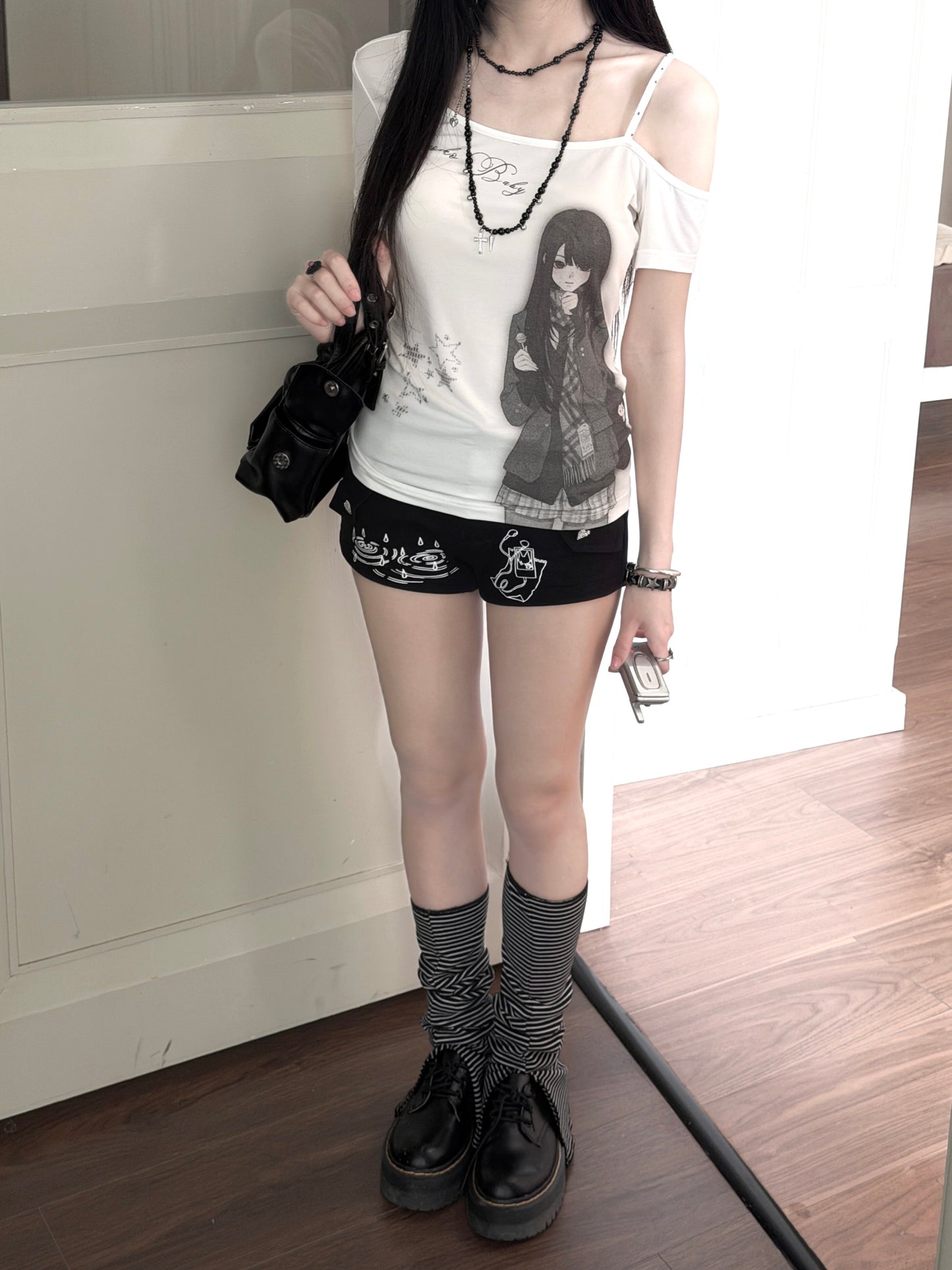 Room Doll Asymmetric Tee & Bottoms