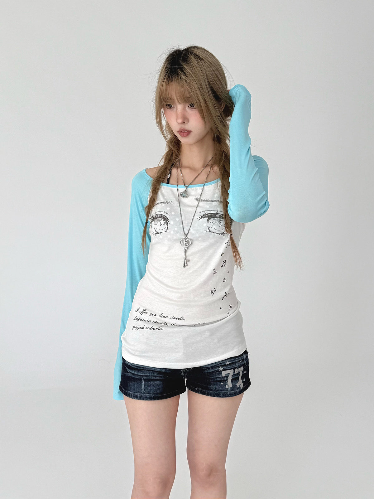 Tear-Eye Graphic Contrast Sleeve Long Sleeve Tee