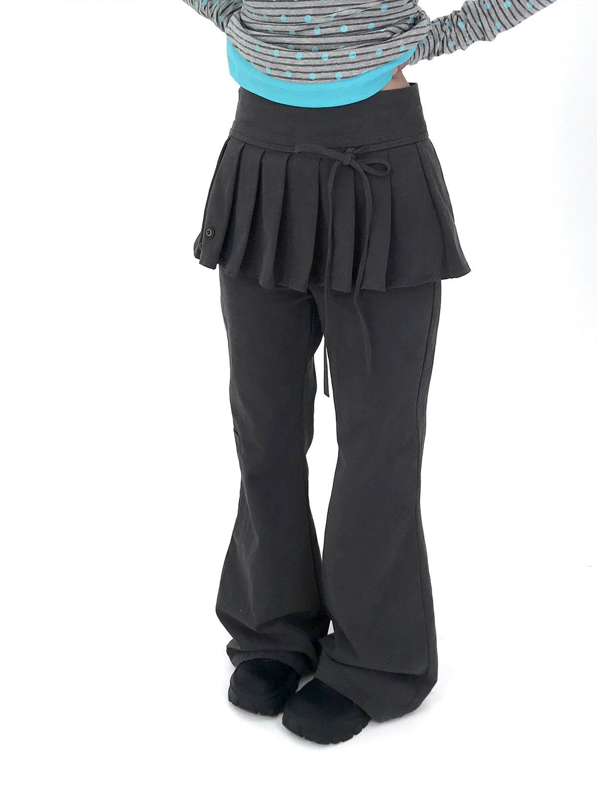 Gray Low-Rise Pleated Skirt Pants