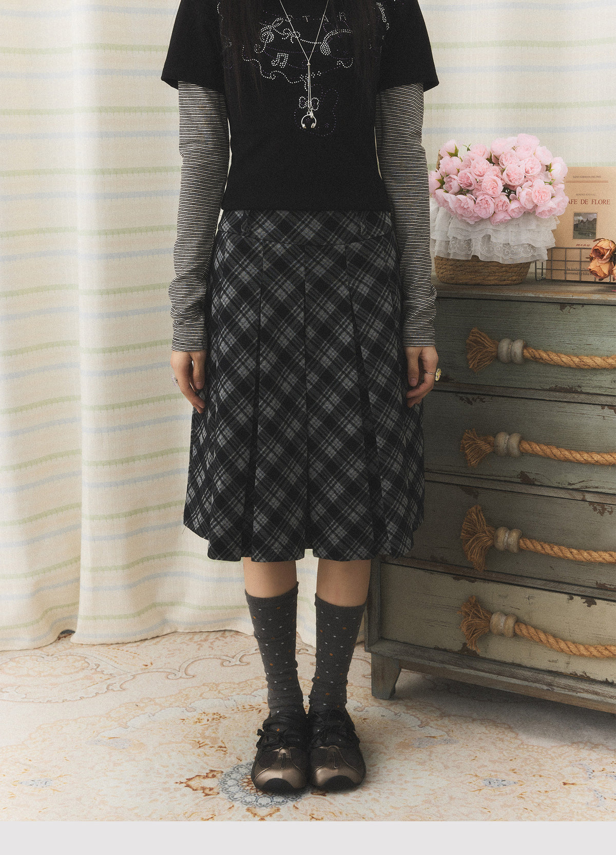 Vintage Plaid Pleated Midi Skirt