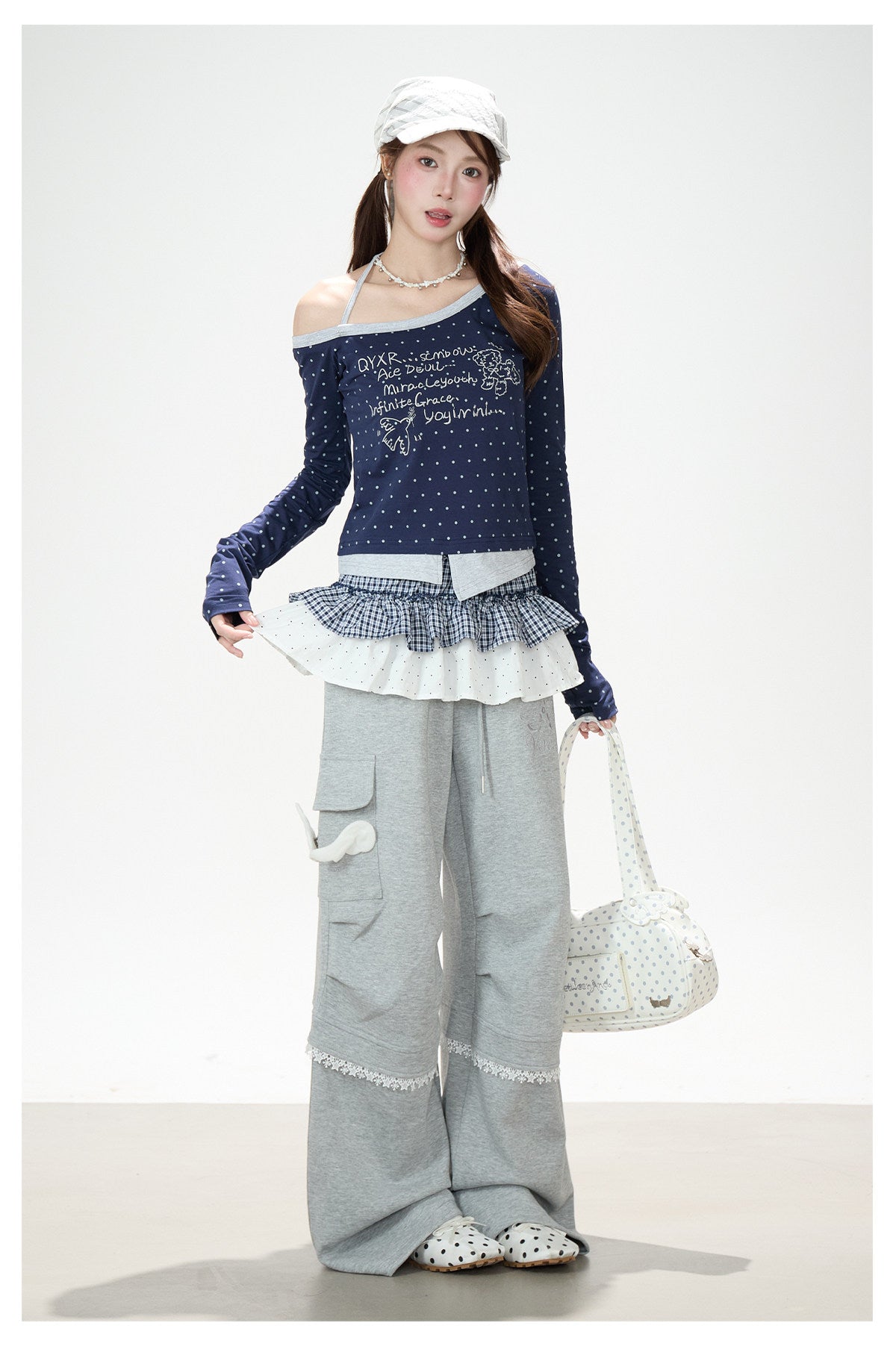 Wing Lace Wide-Leg Cargo Sweatpants