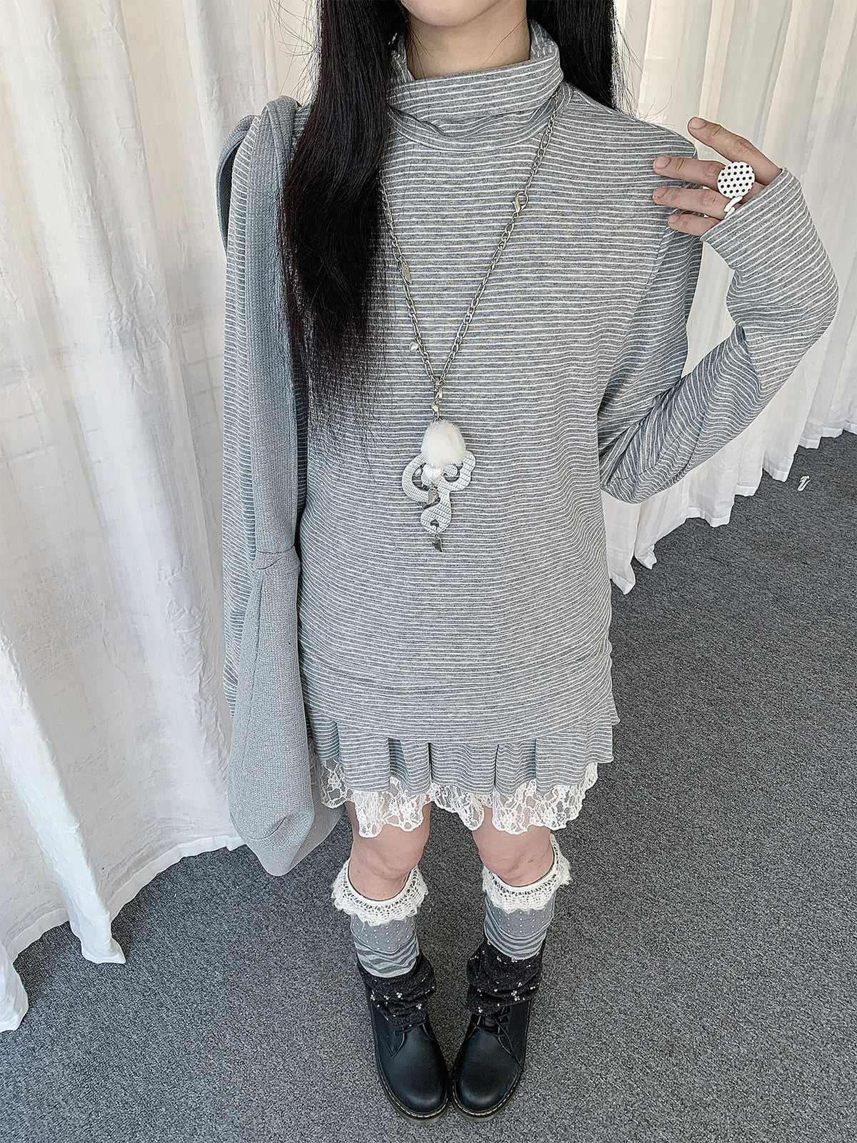 Fine Stripe Mock-Neck Long Sleeve Top