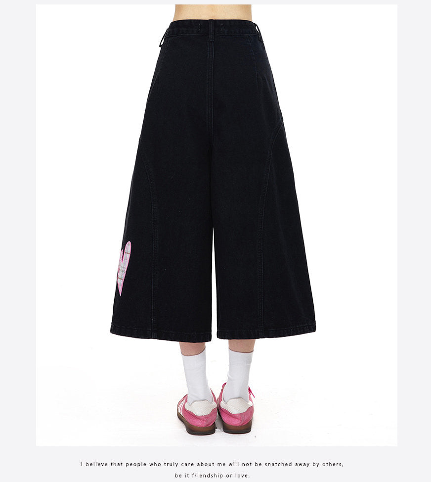Plaid Heart Patch Cropped Wide-Leg Jeans
