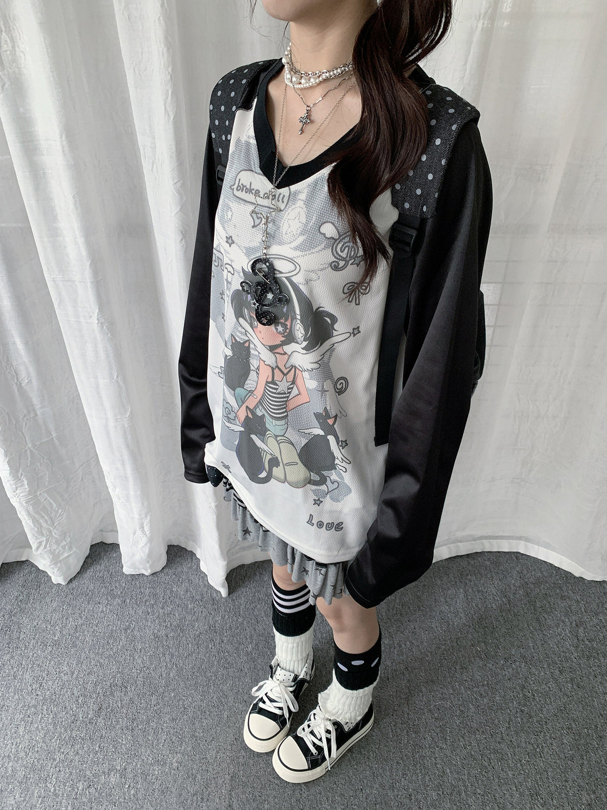 Angel Girl Graphic V-Neck Long Sleeve Top