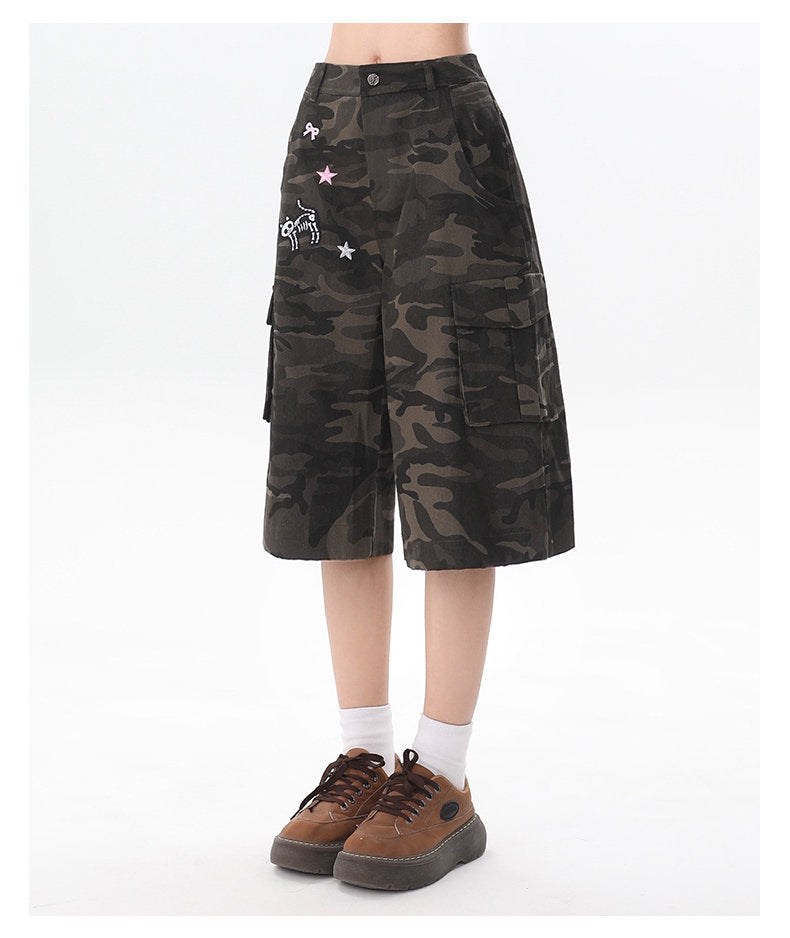 Pink Detail Camo Cargo Shorts