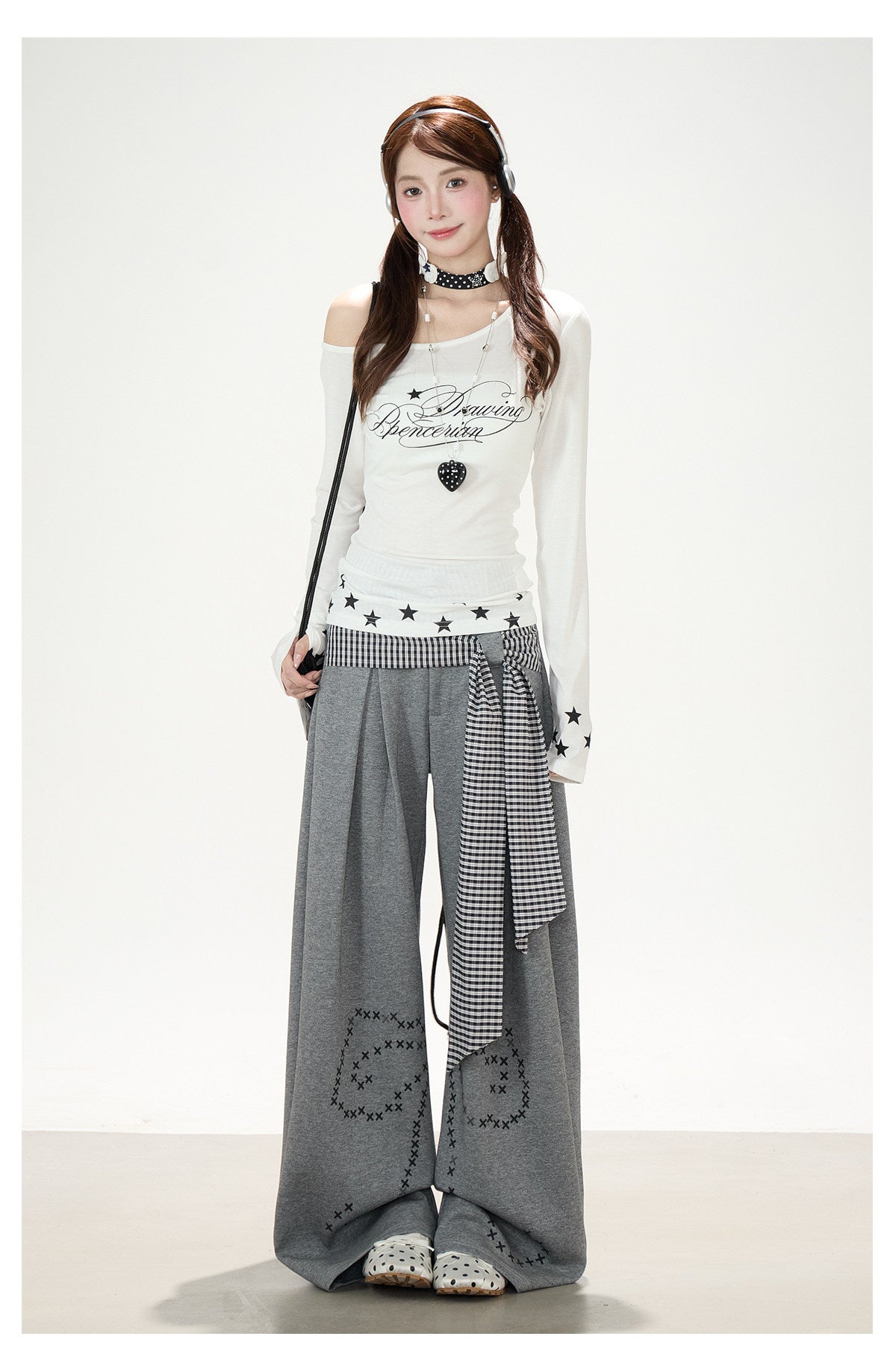 Star Letter Off-Shoulder Long Sleeve Top & Gray Graphic Wide-Leg Pants