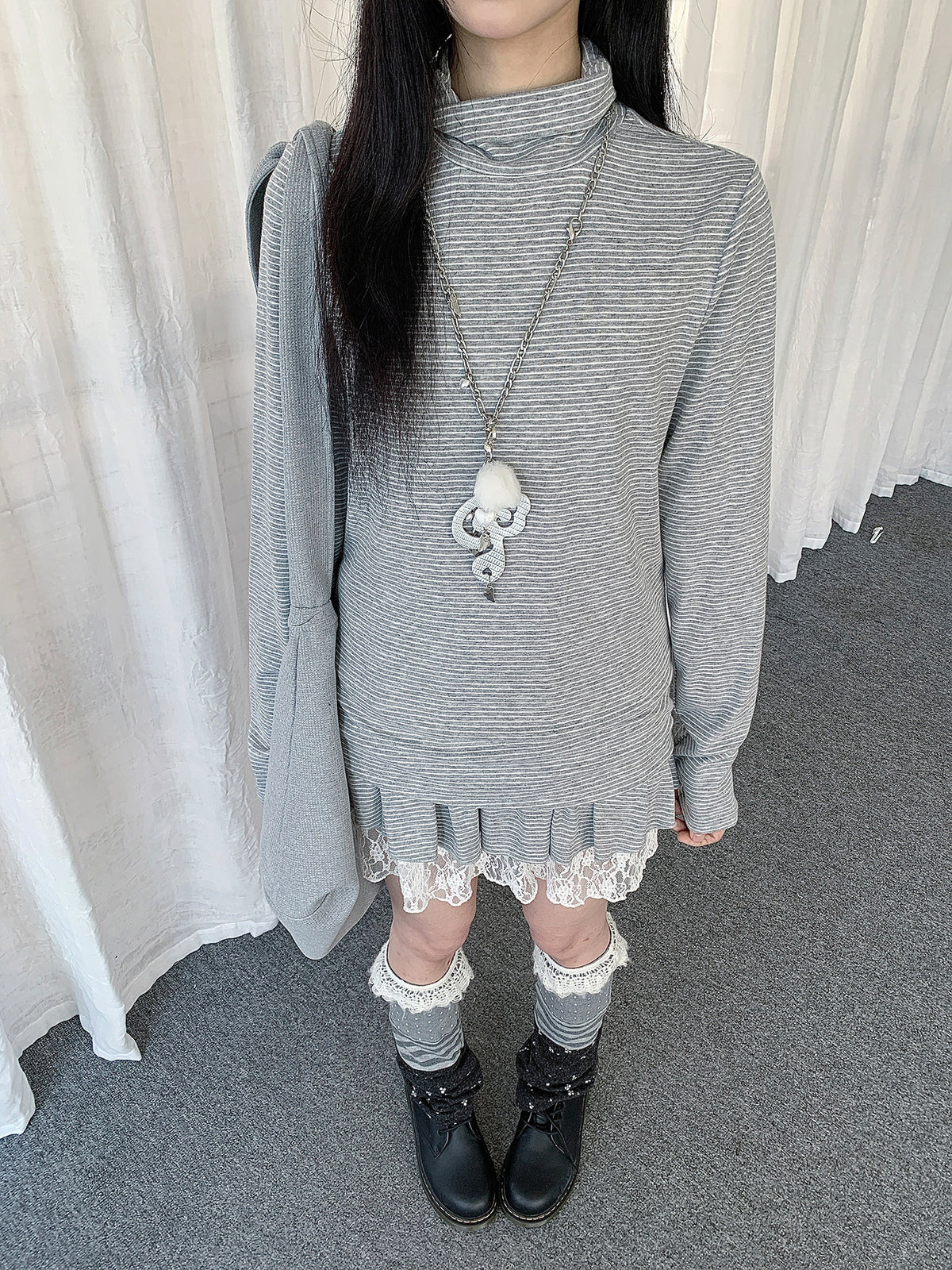 Fine Stripe Mock-Neck Long Sleeve Top