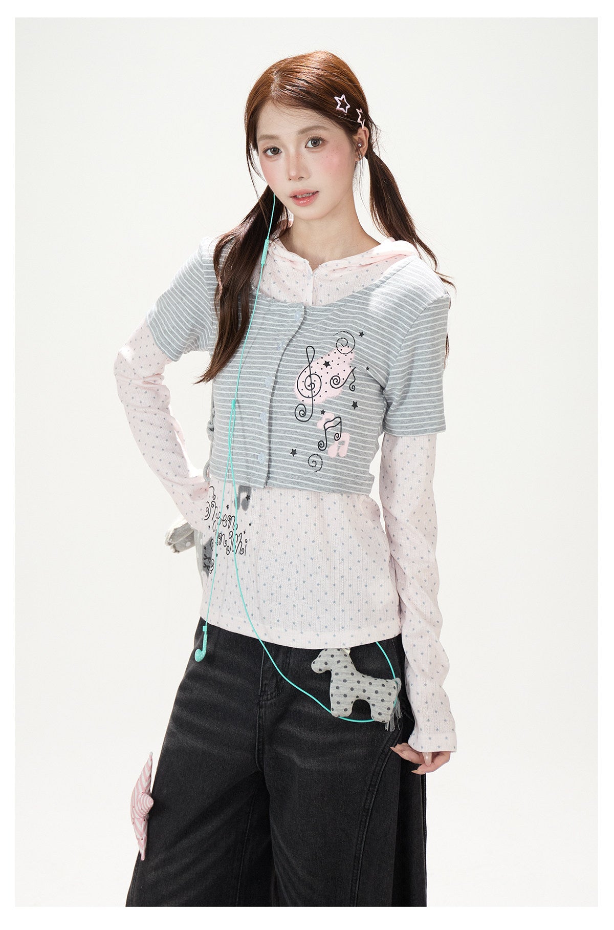 Striped Polka-Dot Layered Two-Piece Top Set & Star Patch Wide-Leg Jeans