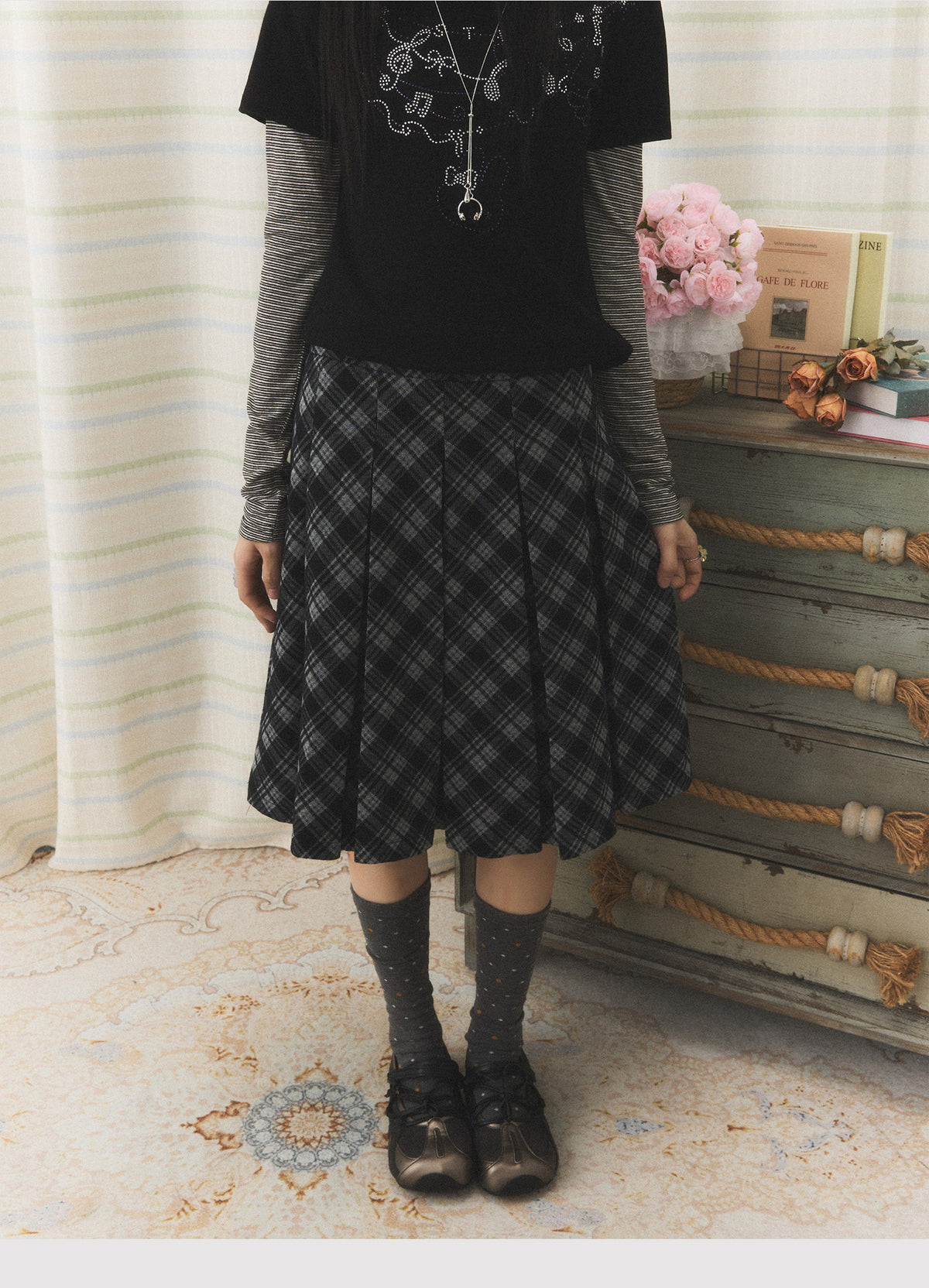 Vintage Plaid Pleated Midi Skirt