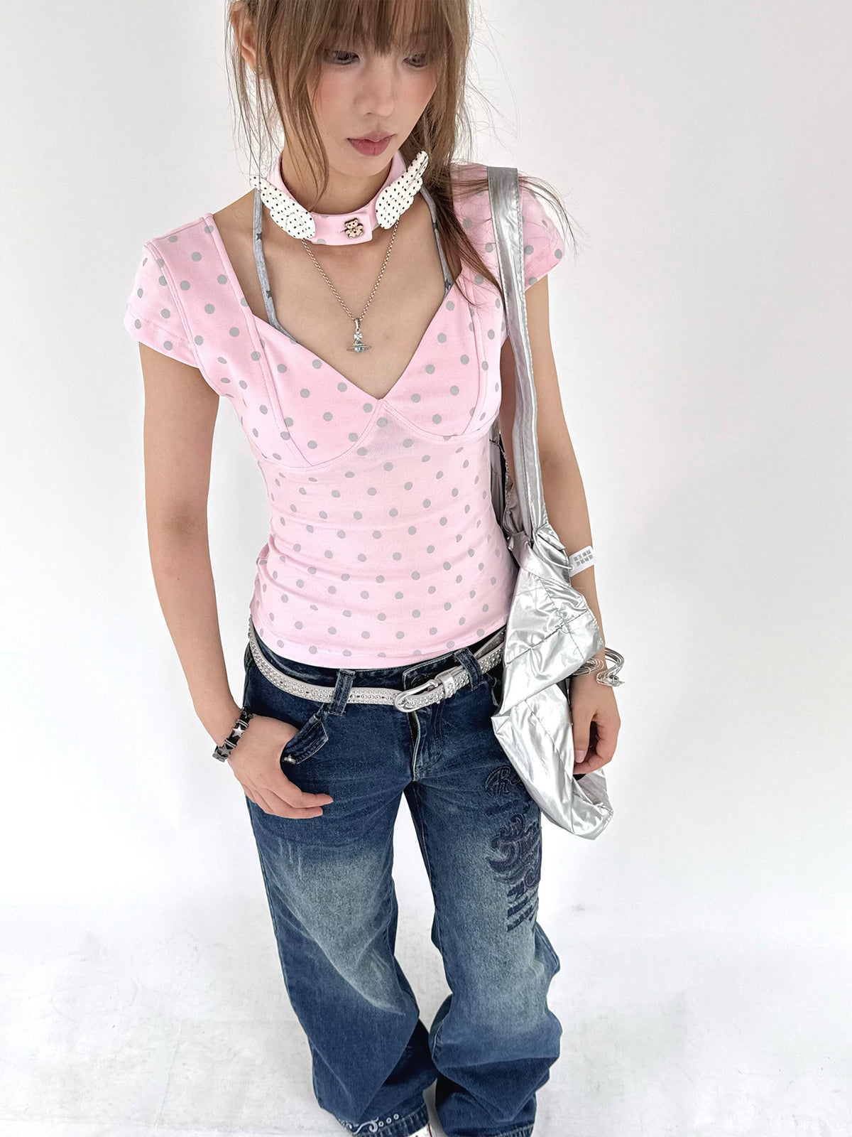 Mechanical Bear Polka Dot V-Neck Fitted Tee with Choker