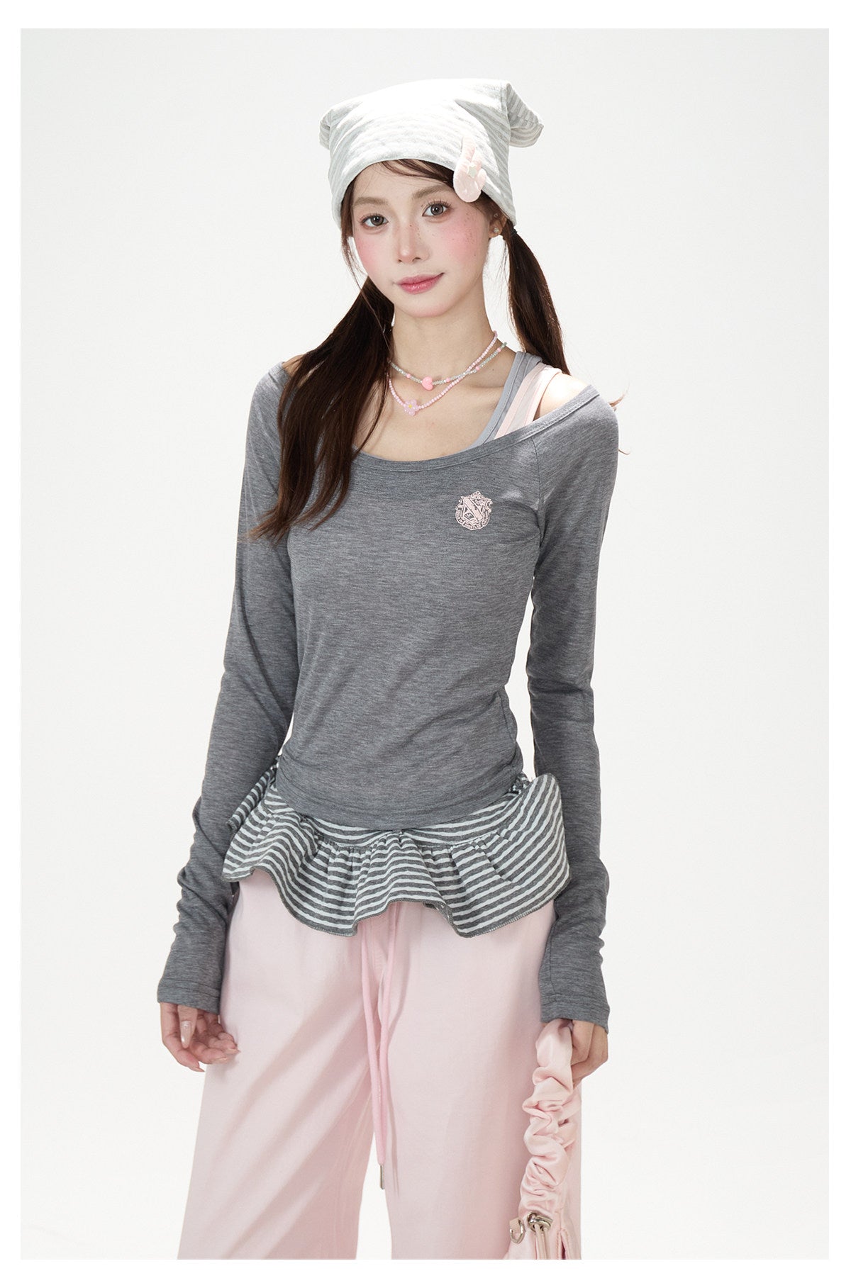 Off-Shoulder Layered Two-Piece Top Set & Gray Wide-Leg Cargo Pants