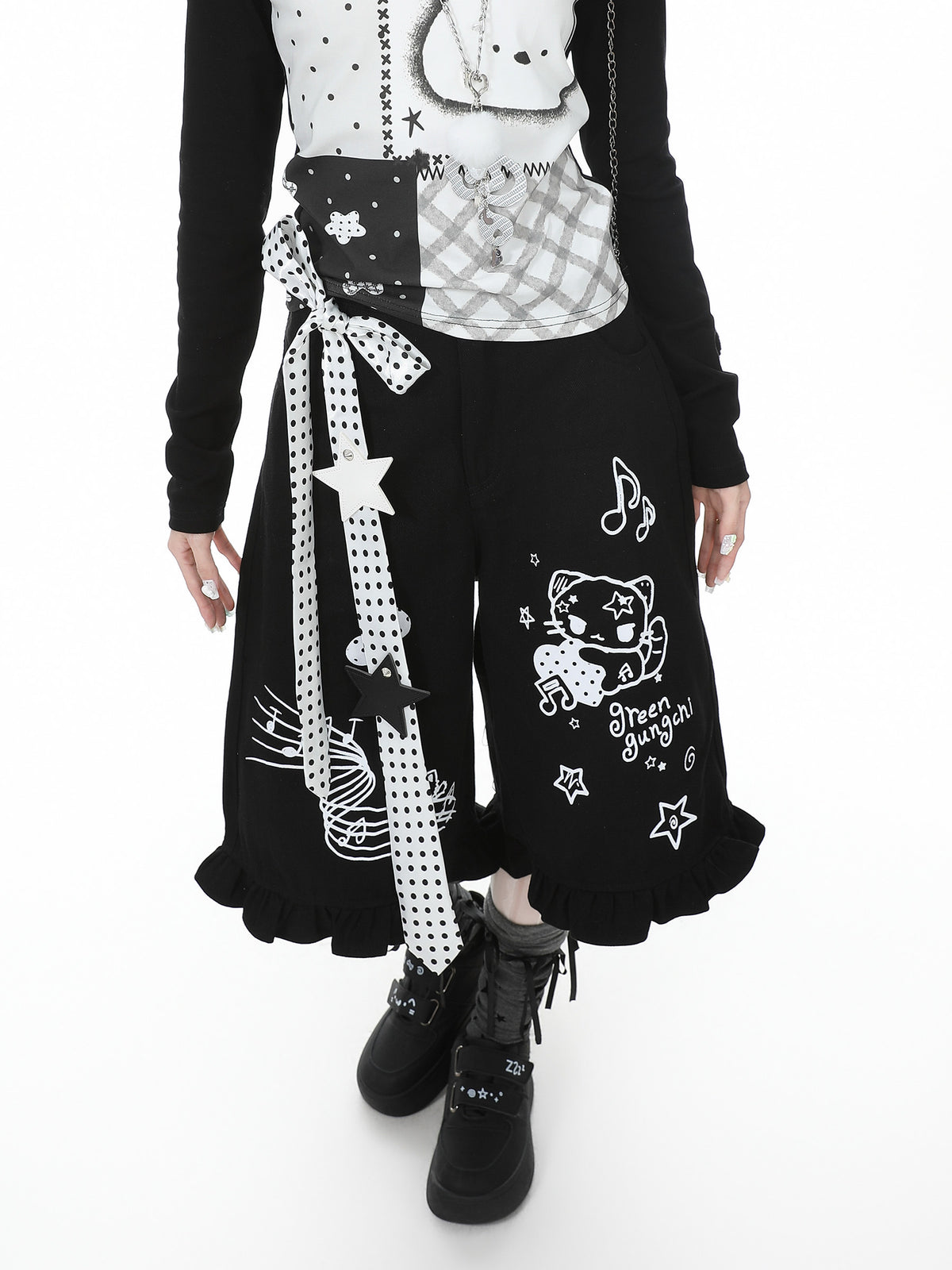 Music Cat Ruffle Capri Jeans with Star Belt