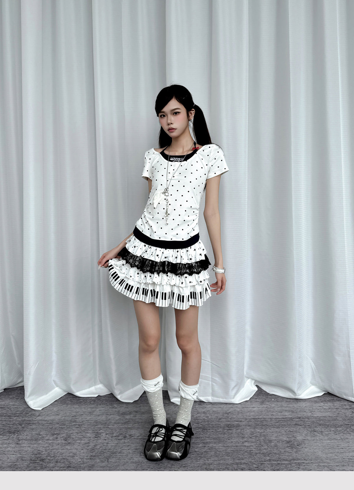 Piano Star Lace Tiered Skort