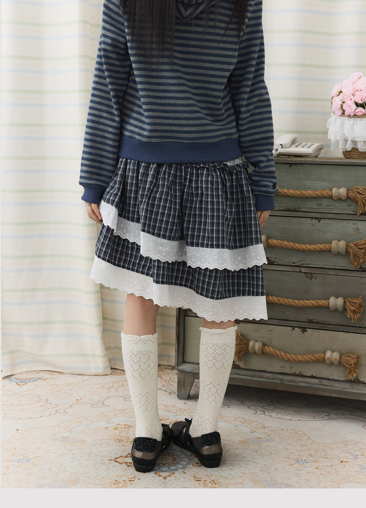 Asymmetric Plaid Lace Tiered Midi Skirt