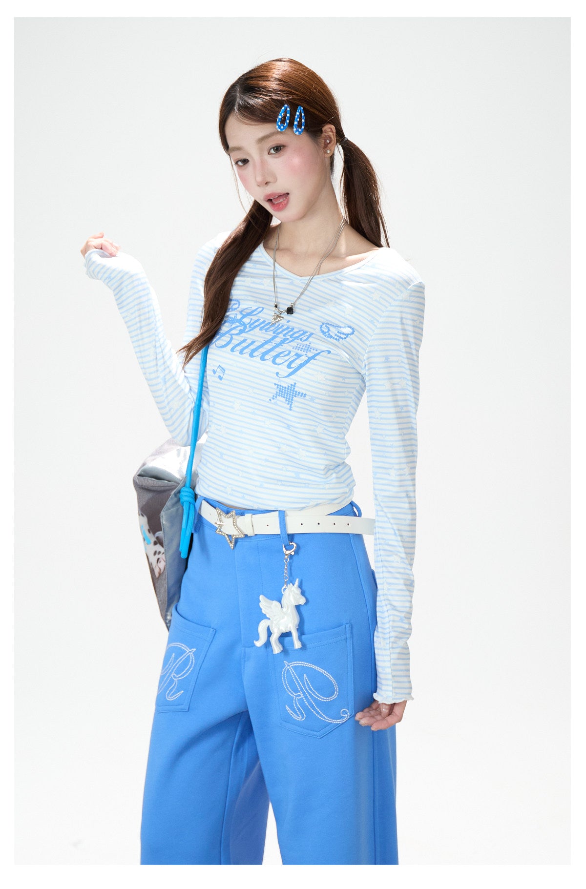 Star Stripe V-Neck Long Sleeve Top & Washed Cargo Wide-Leg Jeans