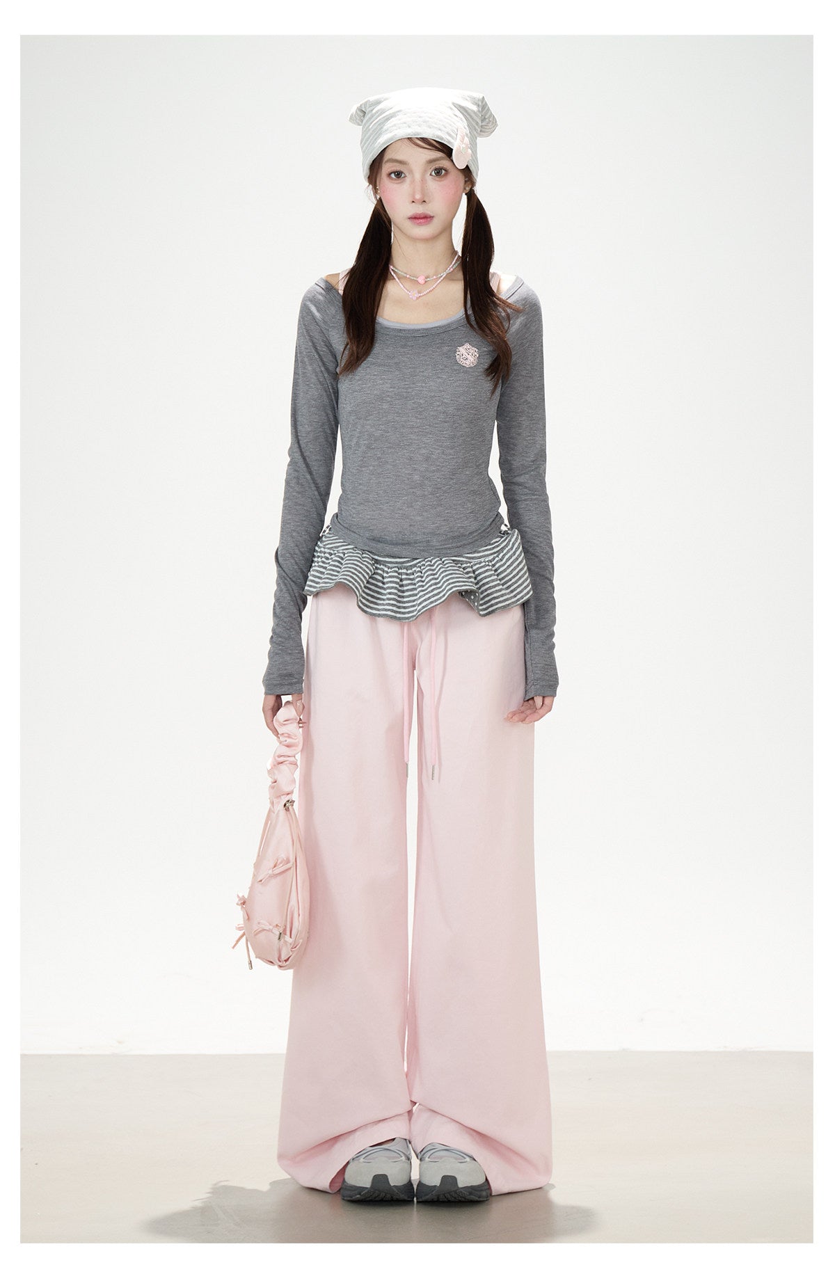 Off-Shoulder Layered Two-Piece Top Set & Gray Wide-Leg Cargo Pants
