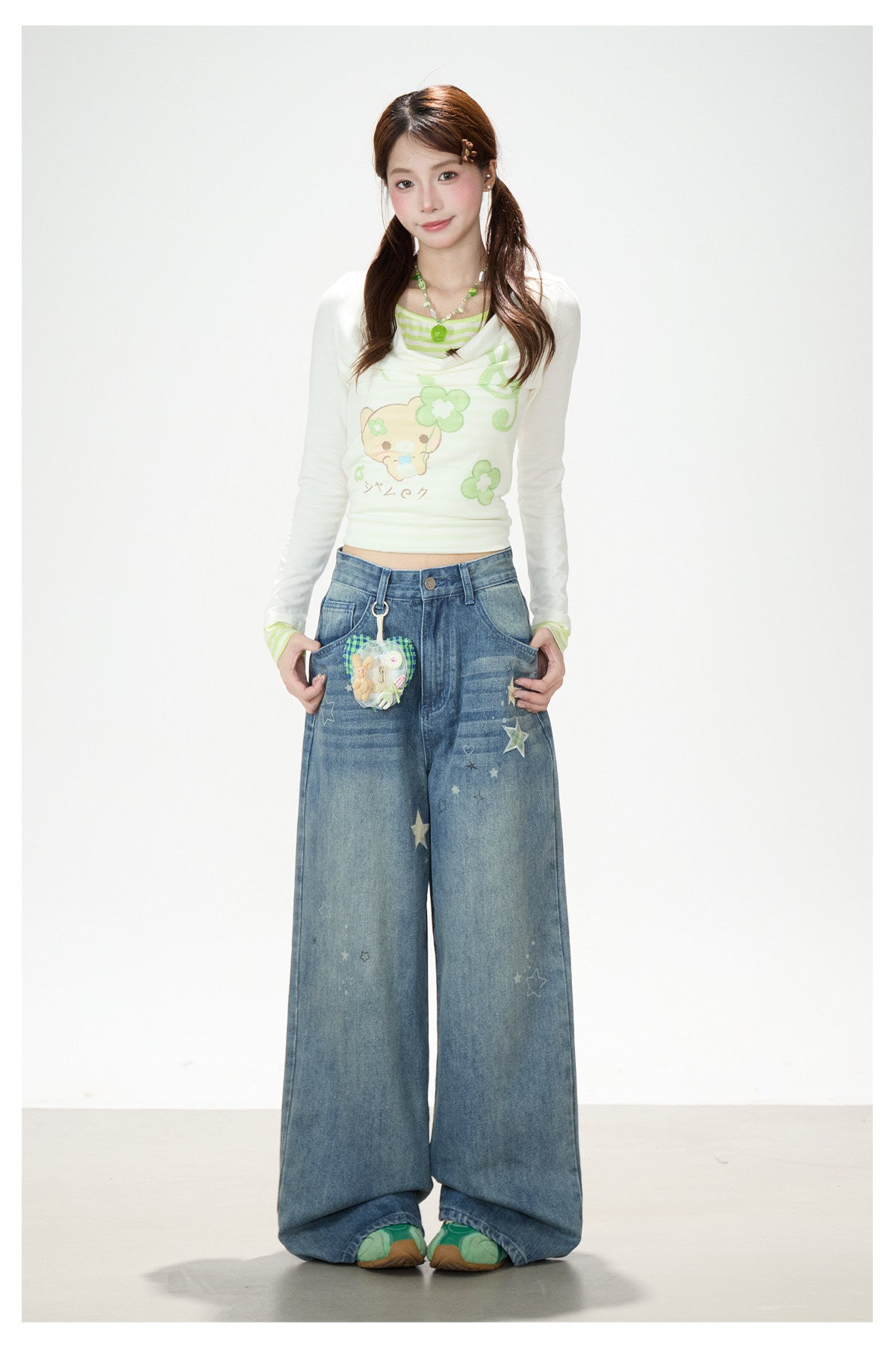 Vintage Washed Star Print Wide-Leg Jeans