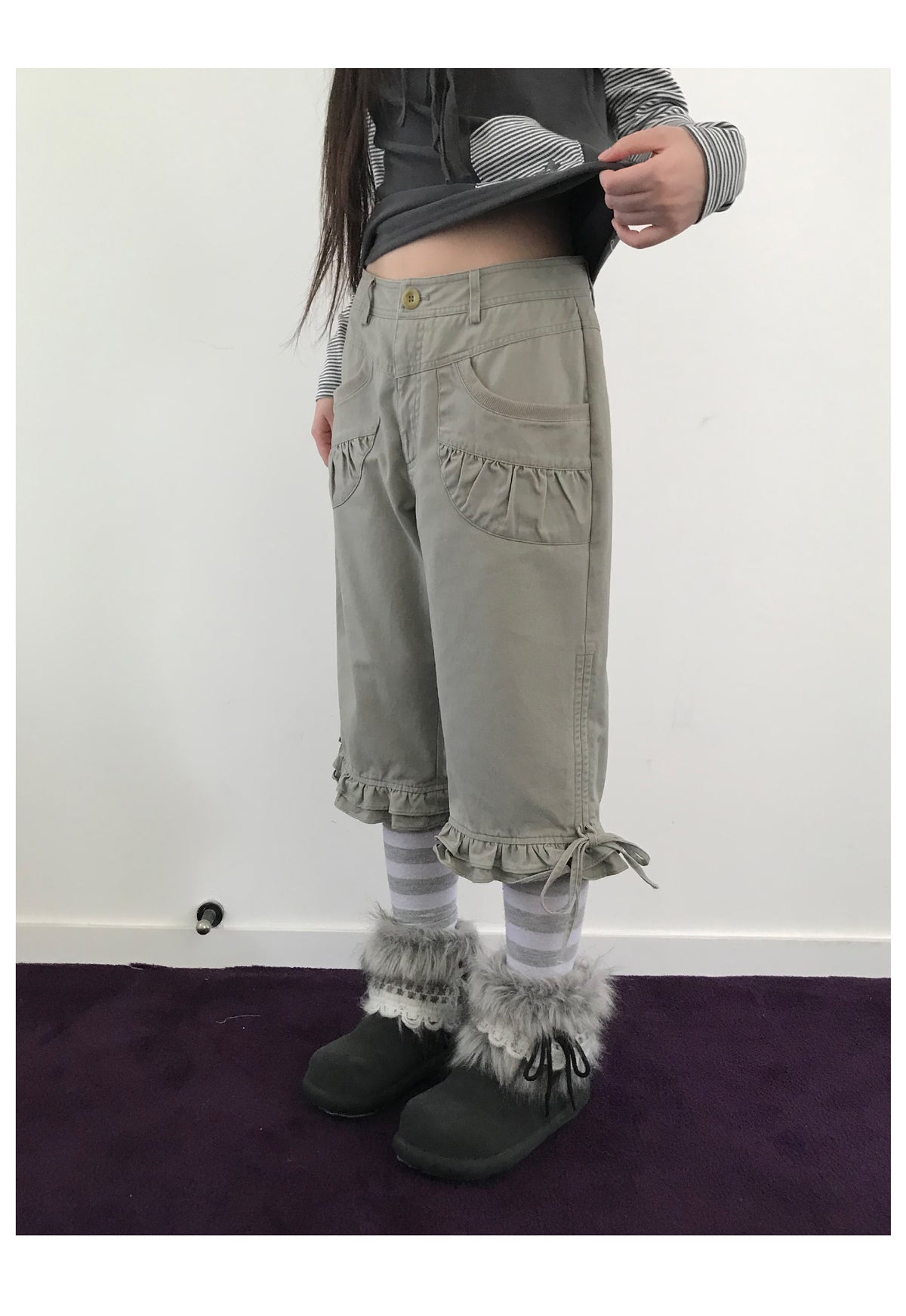 Ruffle Pocket Tie-Hem Capri Pants