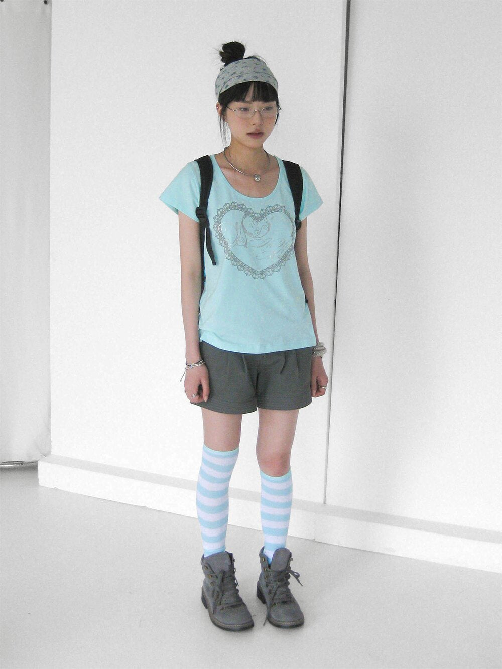 Silver Lace Heart Scoop-Neck Fitted Tee