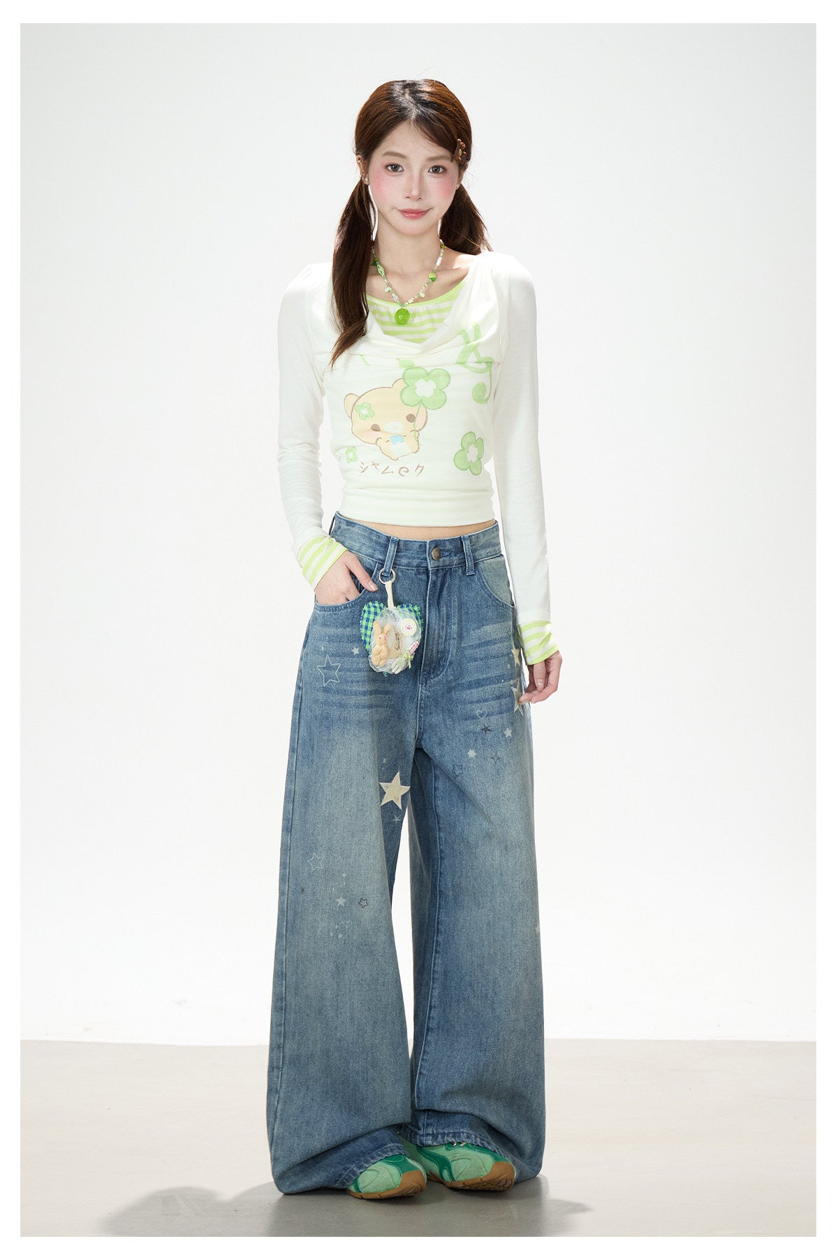 Vintage Washed Star Print Wide-Leg Jeans