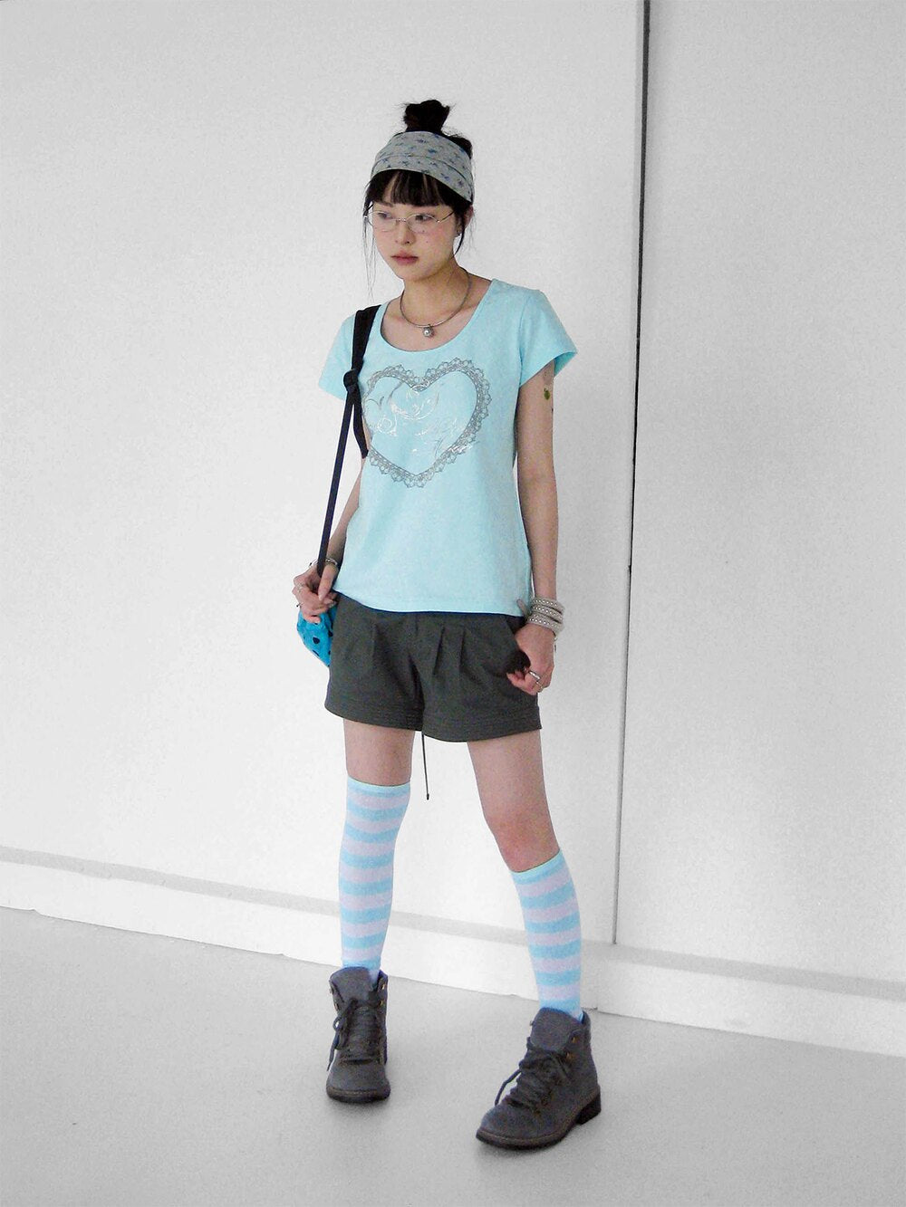 Silver Lace Heart Scoop-Neck Fitted Tee