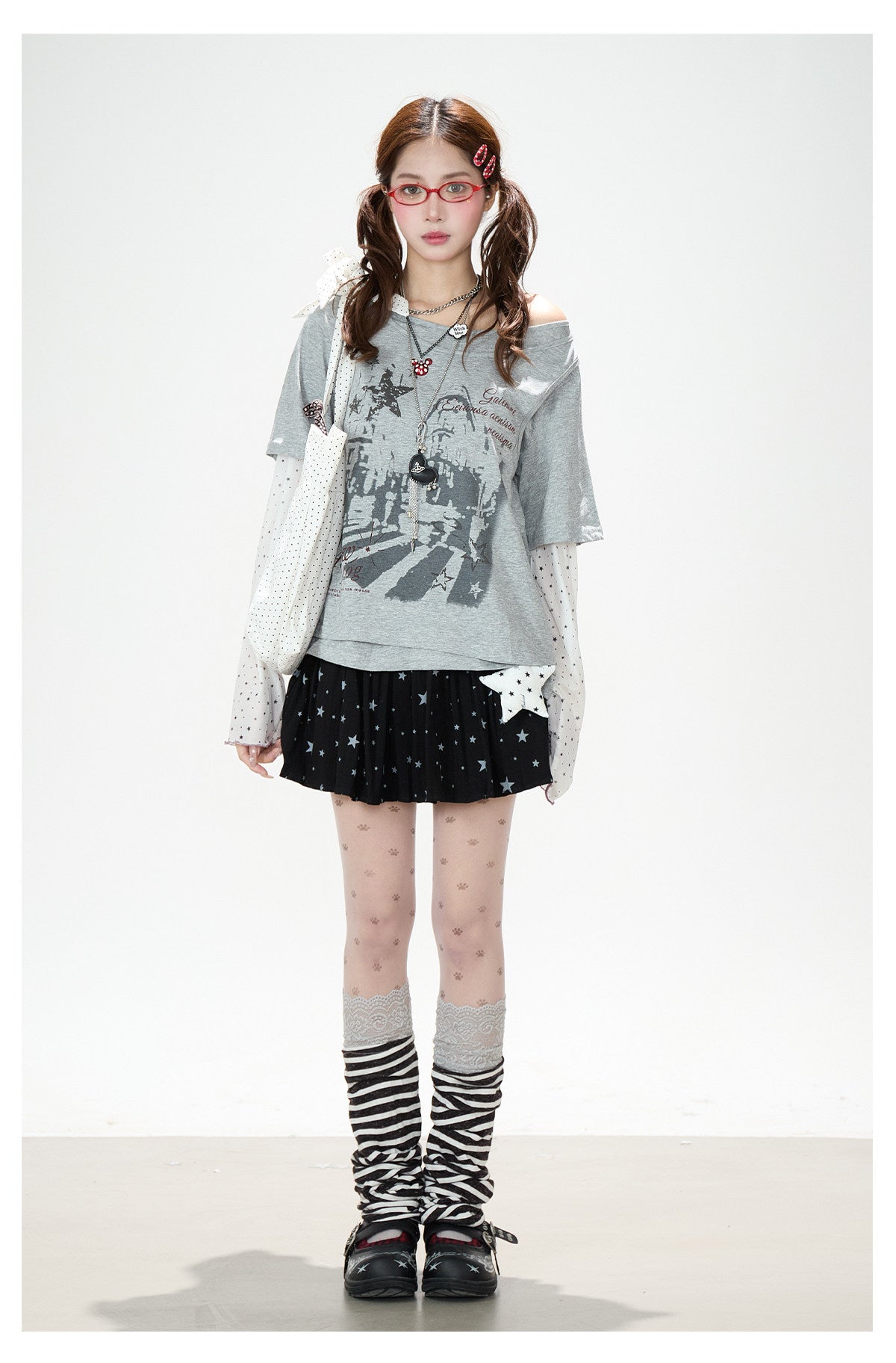 Faux Layered Star Mesh Graphic Long Sleeve Top & Black Star Pleated Mini Skirt