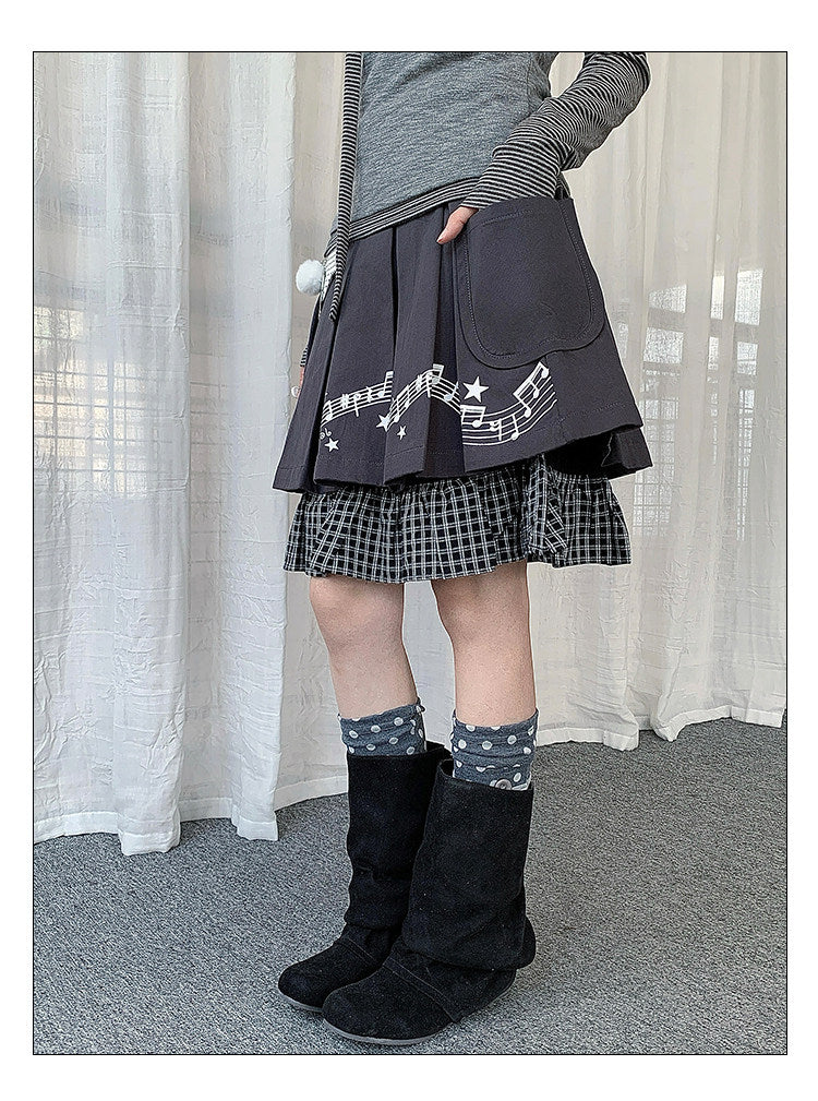 Music Note Star Pleated Skirt with Plaid Hem
