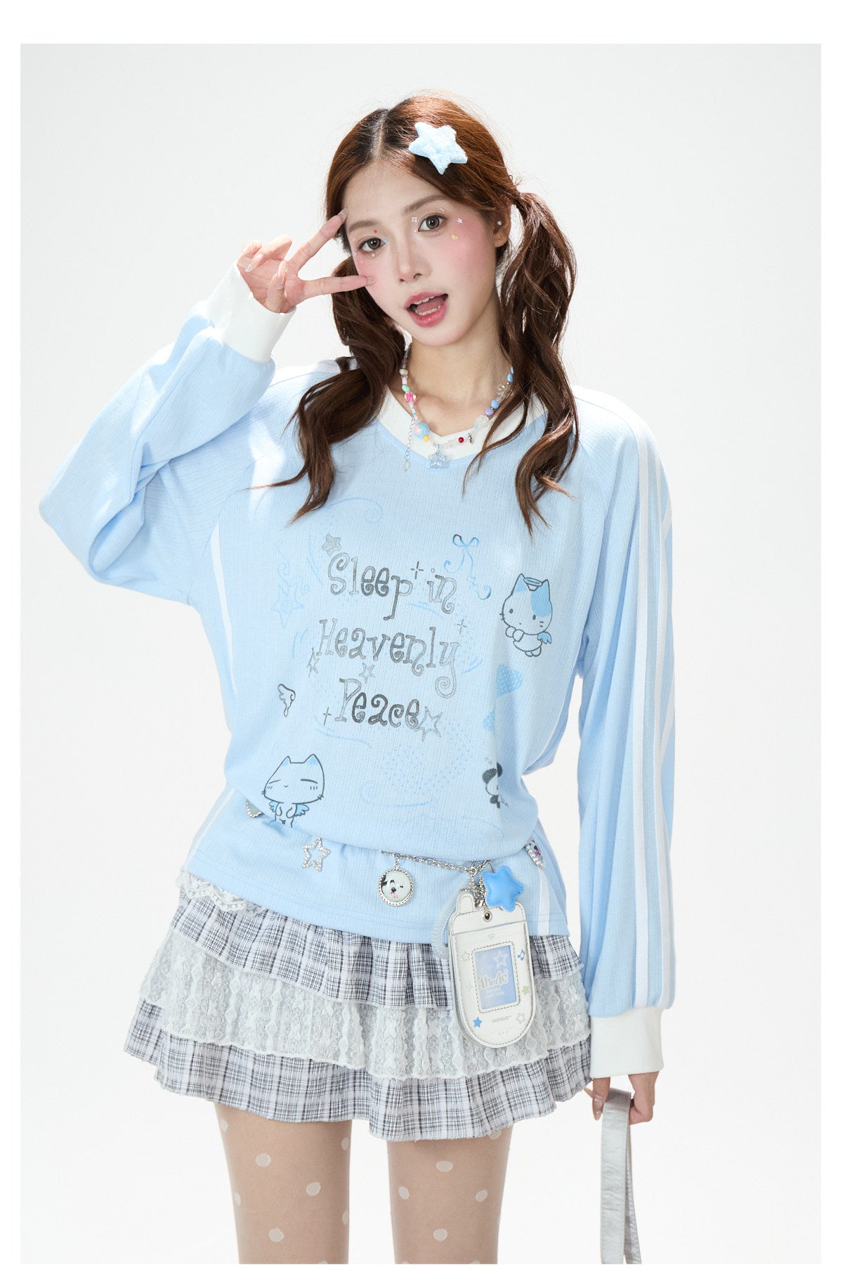 Dreamy Hand-Drawn V-Neck Long Sleeve Top