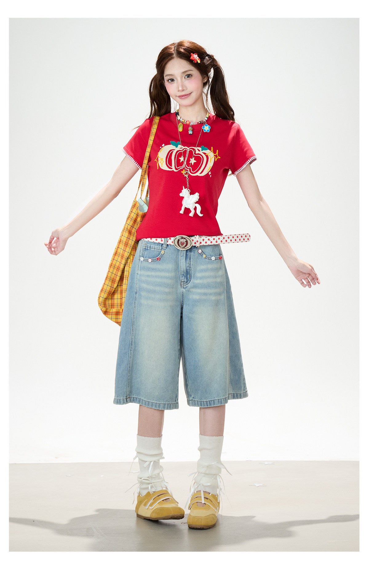 Apple Star Graphic Baby Tee & Denim Bermuda Pants