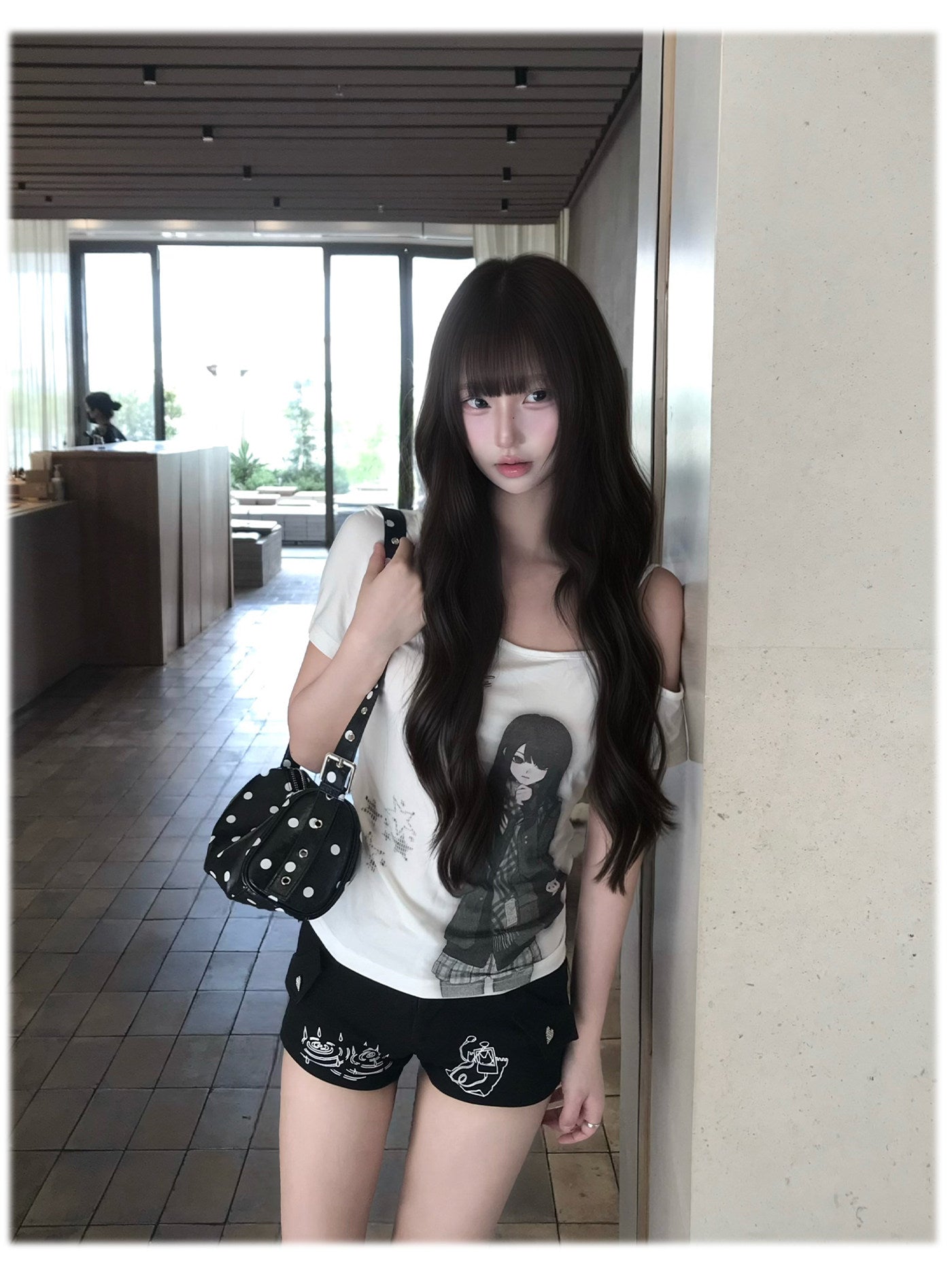 Room Doll Asymmetric Tee & Bottoms