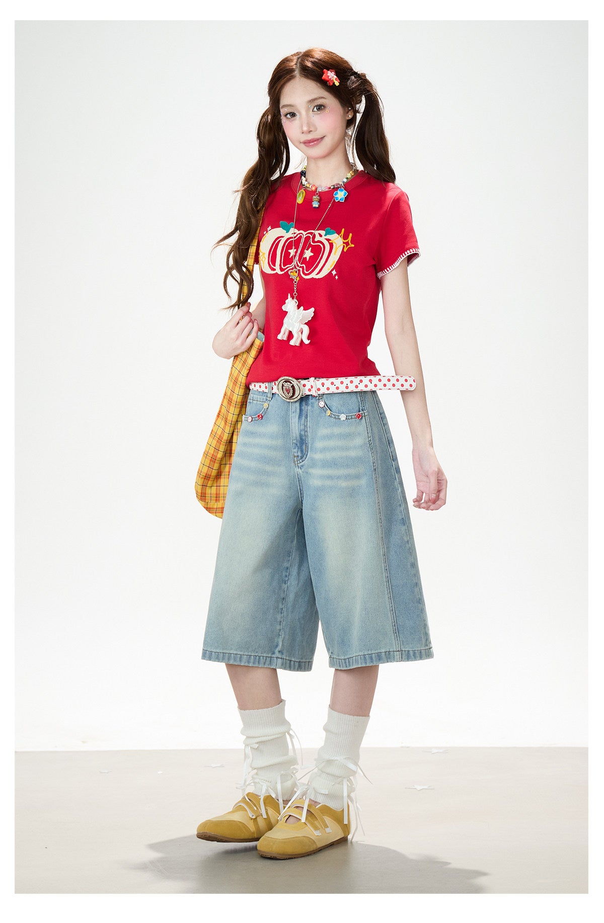 Apple Star Graphic Baby Tee & Denim Bermuda Pants