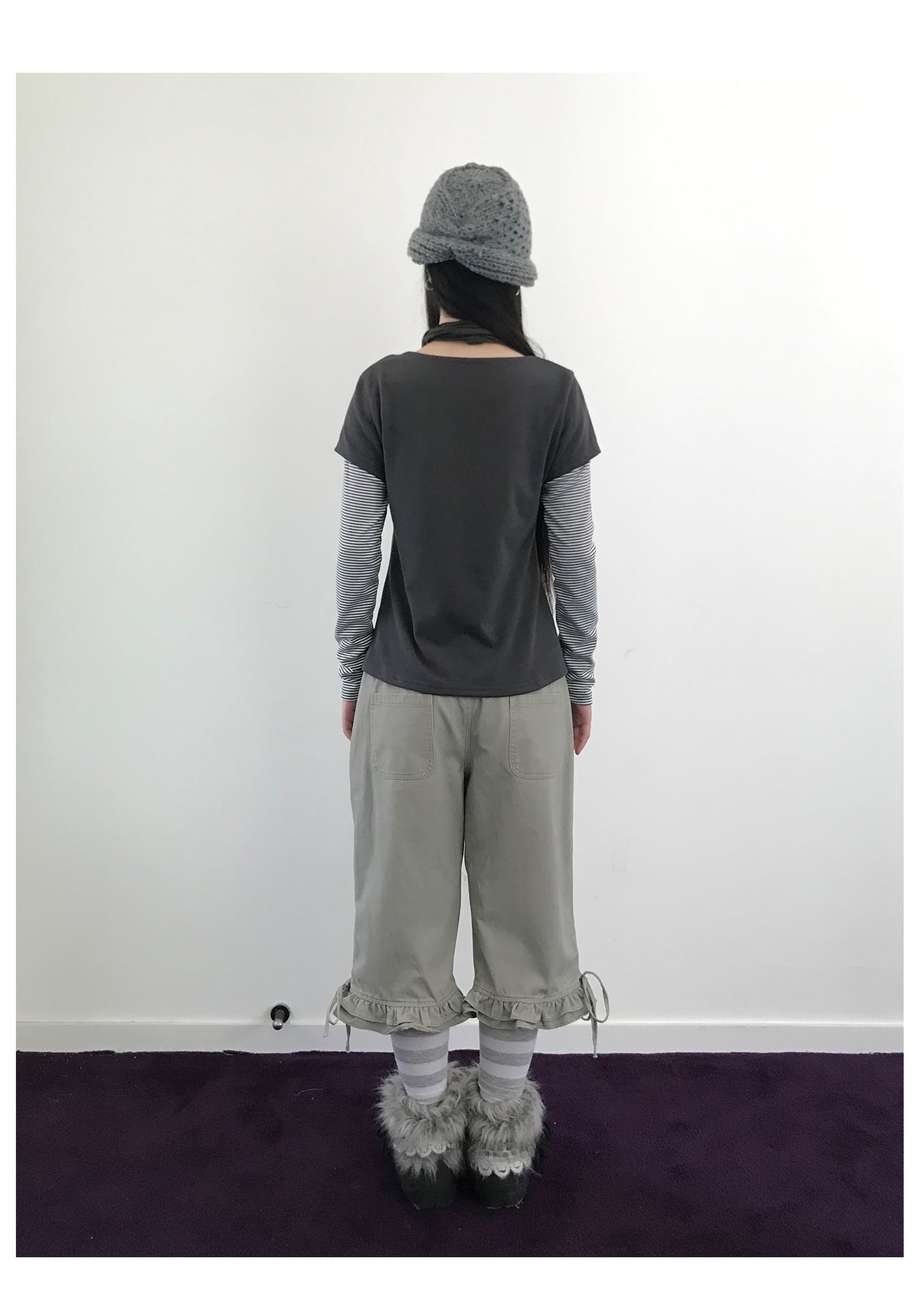 Ruffle Pocket Tie-Hem Capri Pants
