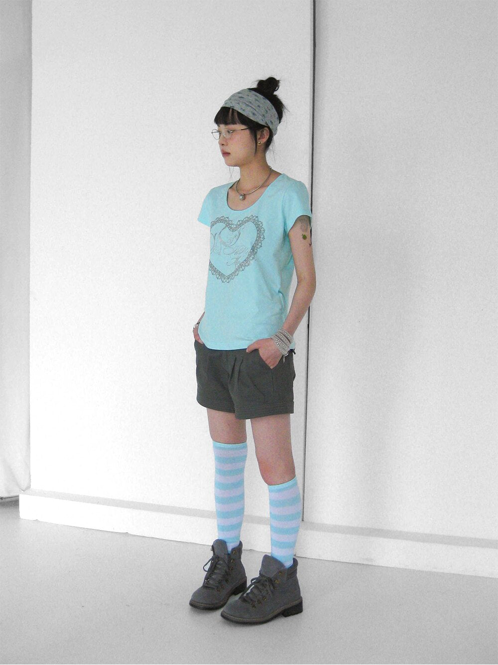 Silver Lace Heart Scoop-Neck Fitted Tee