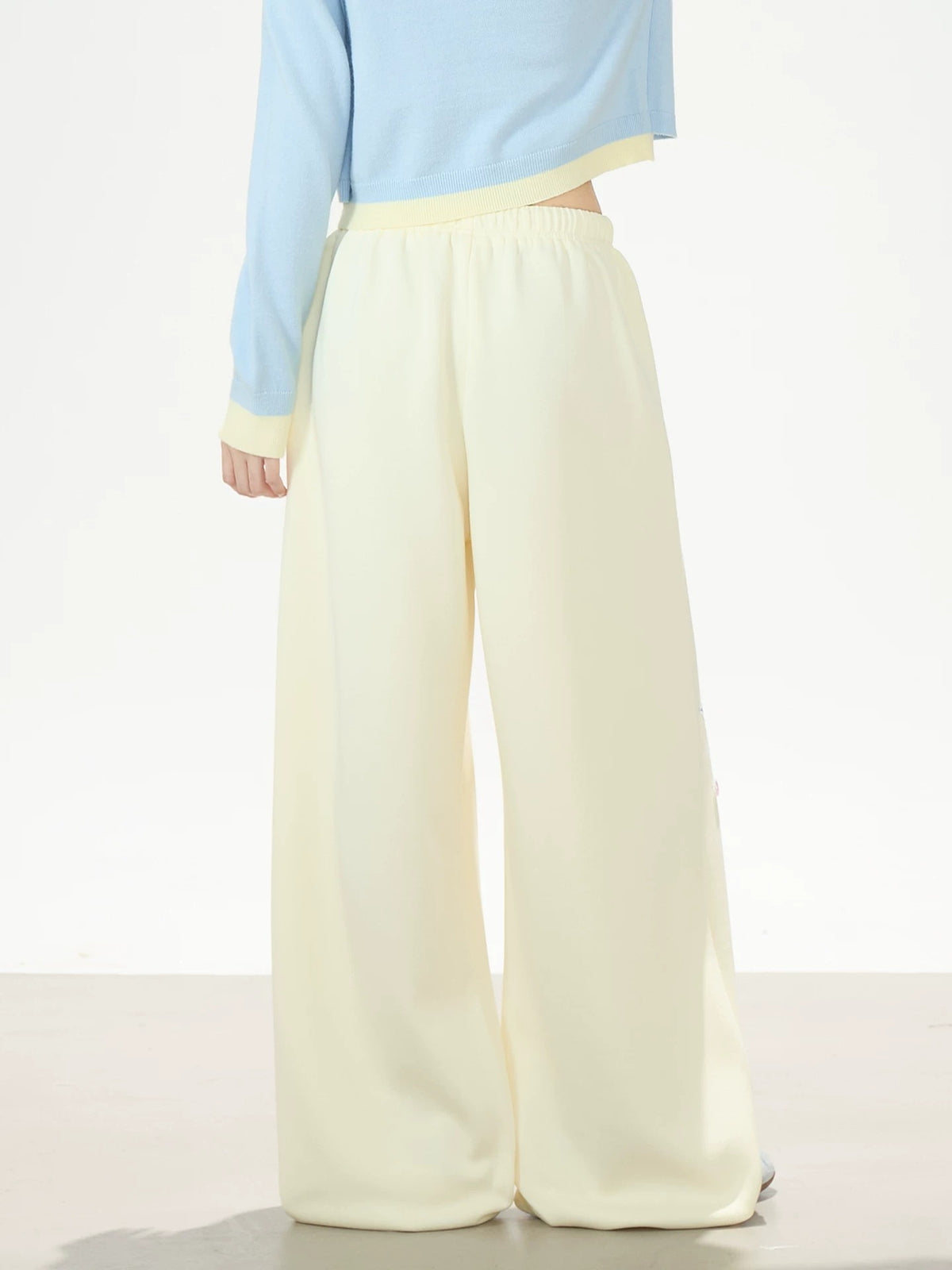 Apple Star Patch Wide-Leg Sweatpants