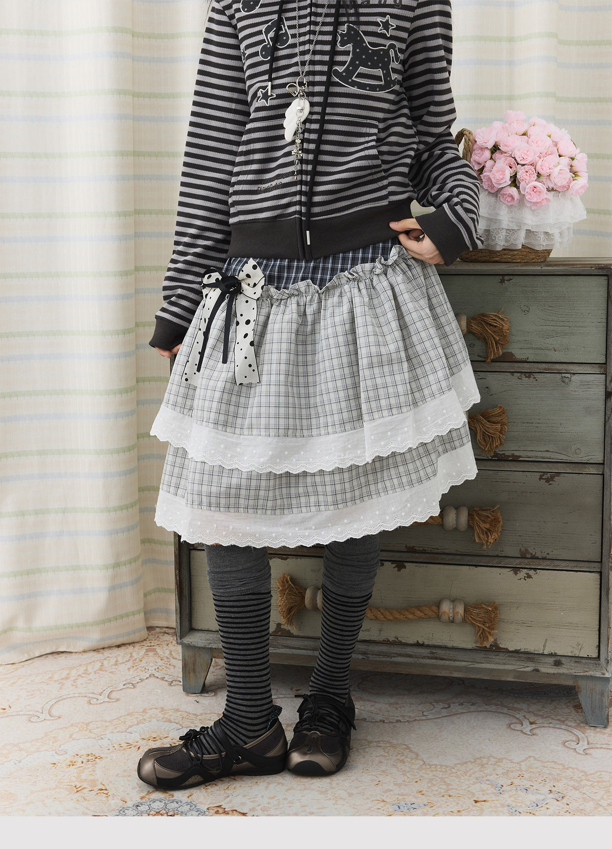Asymmetric Plaid Lace Tiered Midi Skirt