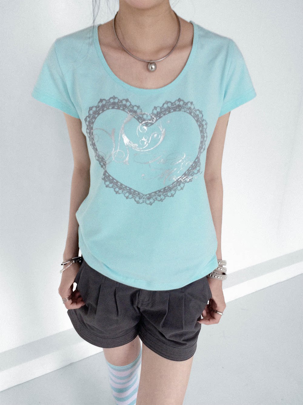 Silver Lace Heart Scoop-Neck Fitted Tee