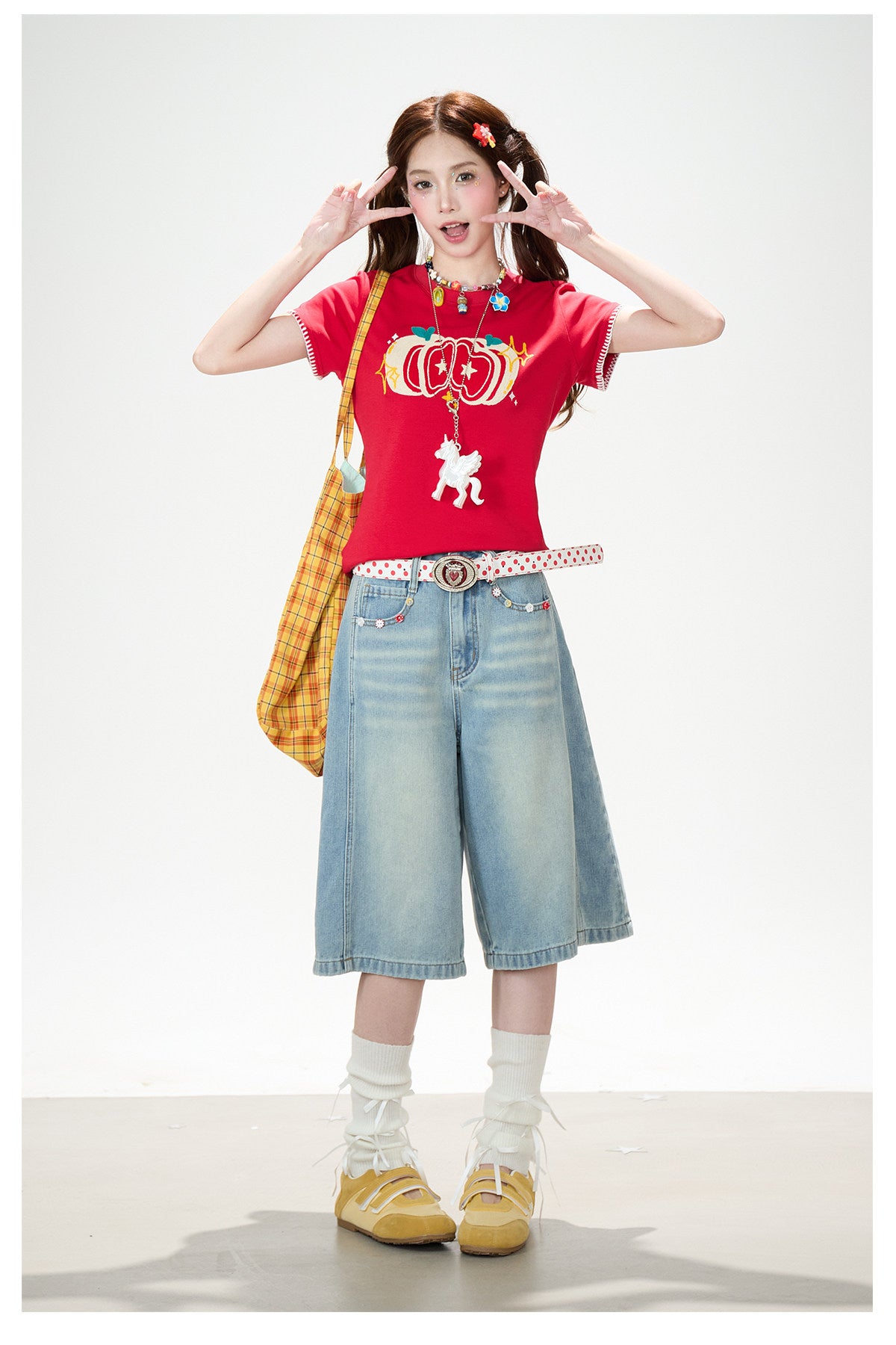 Apple Star Graphic Baby Tee & Denim Bermuda Pants